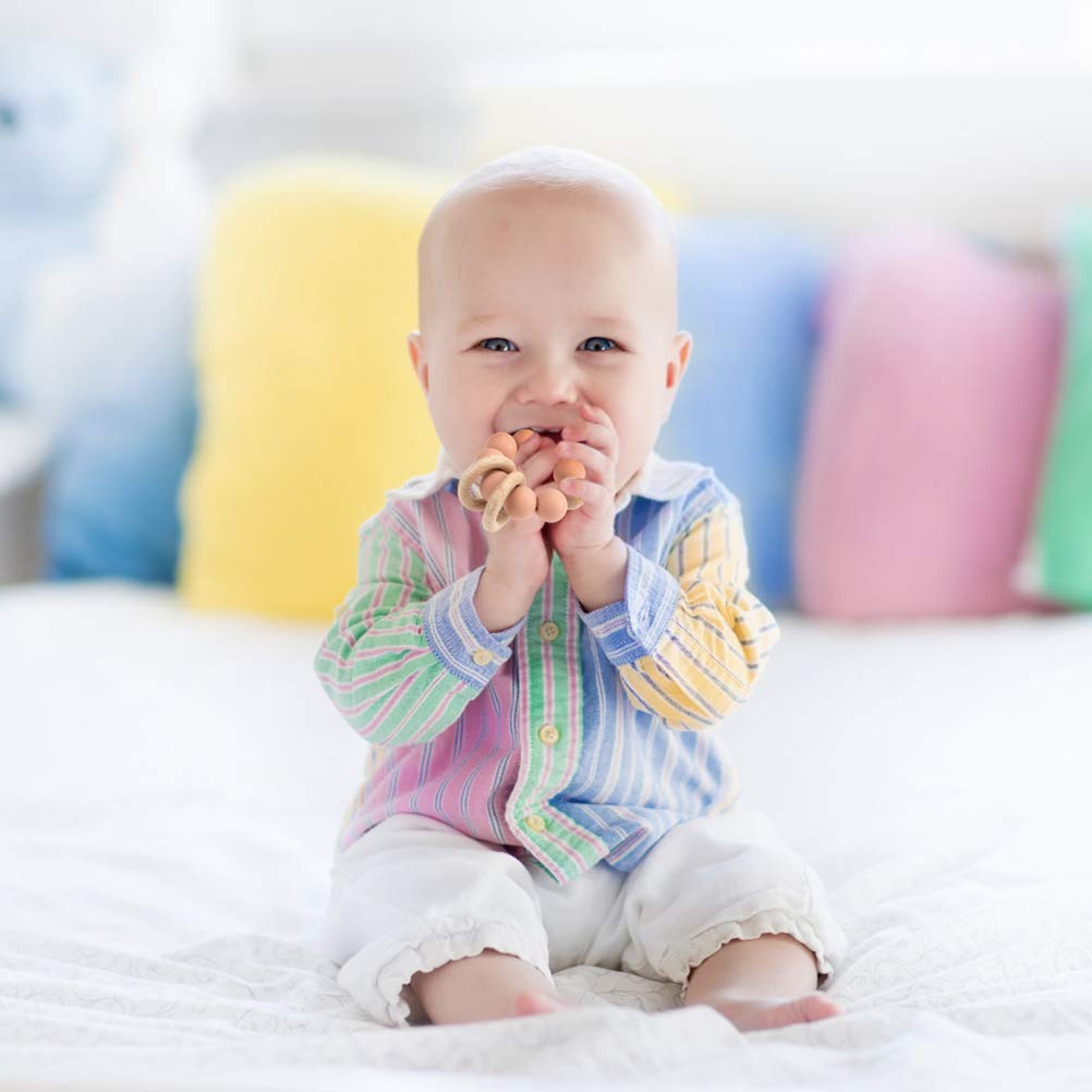 TopGomes teether sage close-up texture aids tactile exploration and relief.