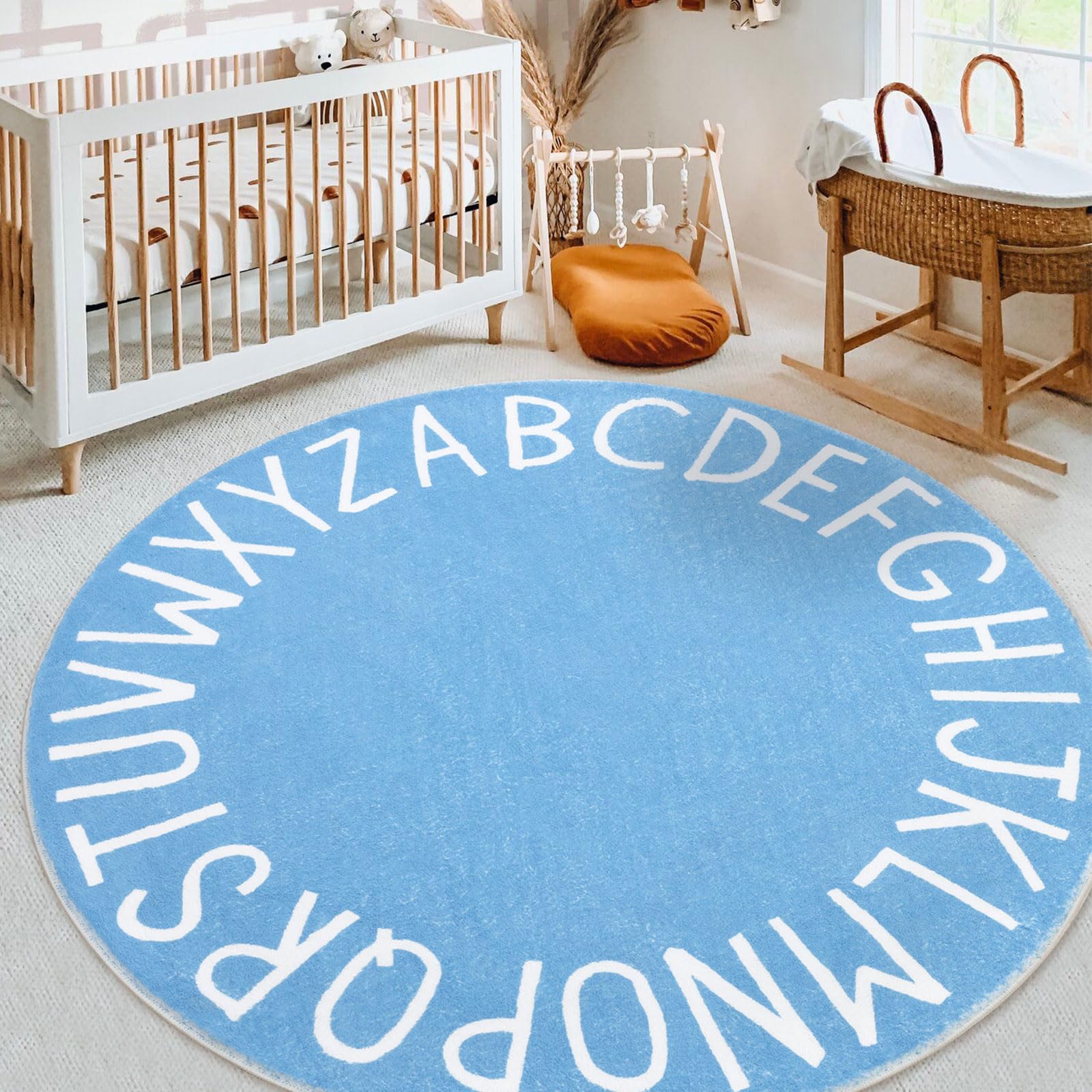 Topotdor sky blue rug brightens a child’s room with cozy ambiance