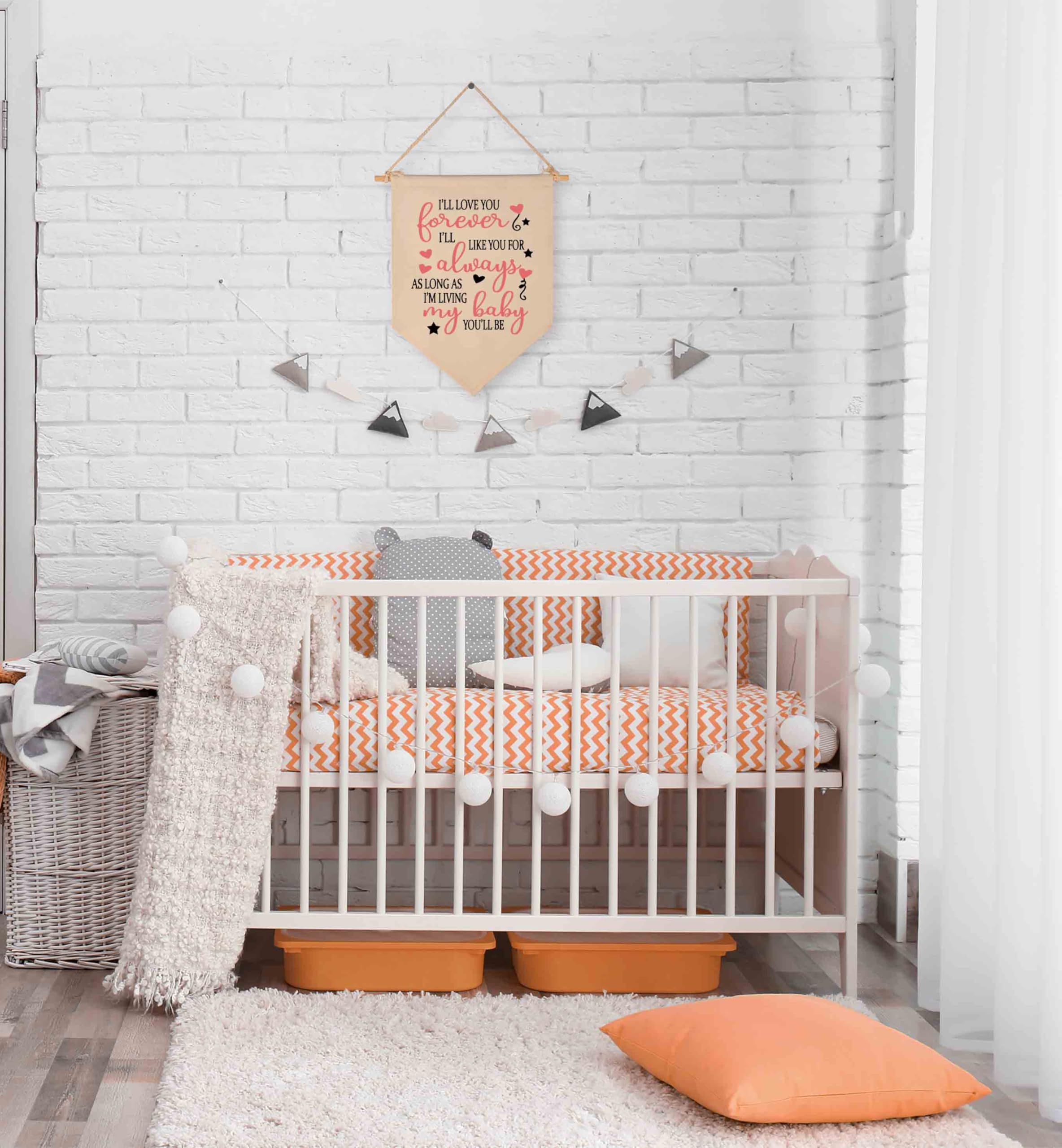 Topthink banner nursery wall display adds warm beige tone to kid's room