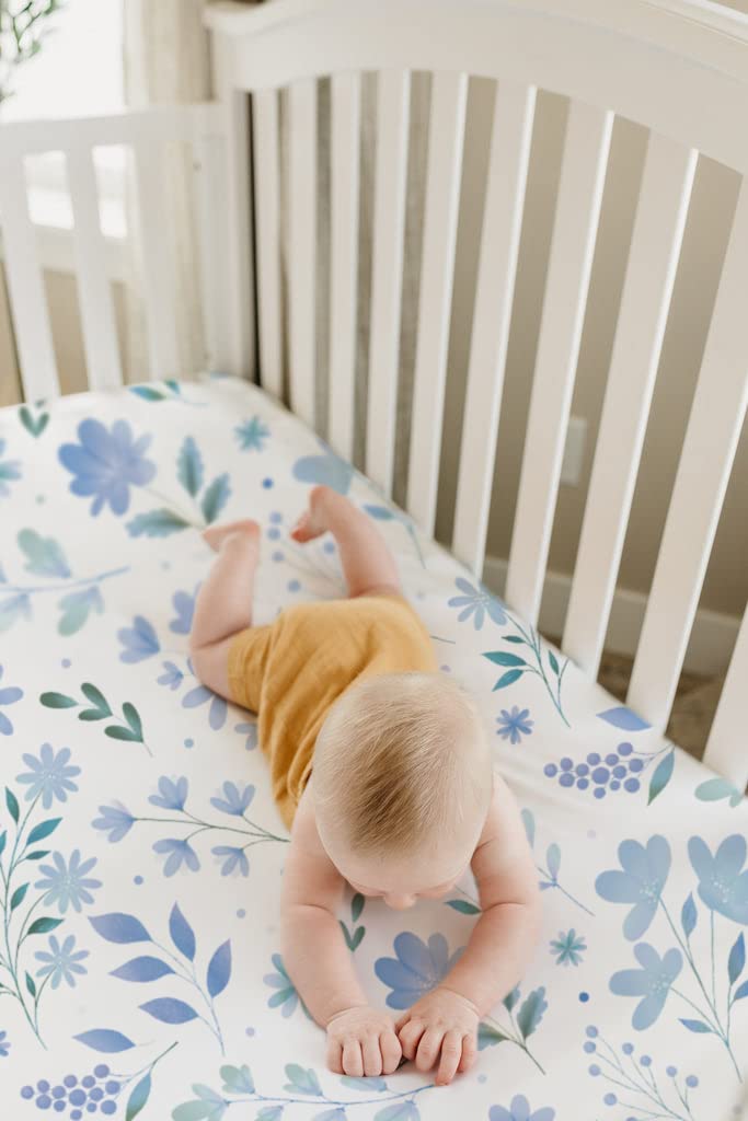TotAha baby sleep scene demonstrates calming effect with soft texture.