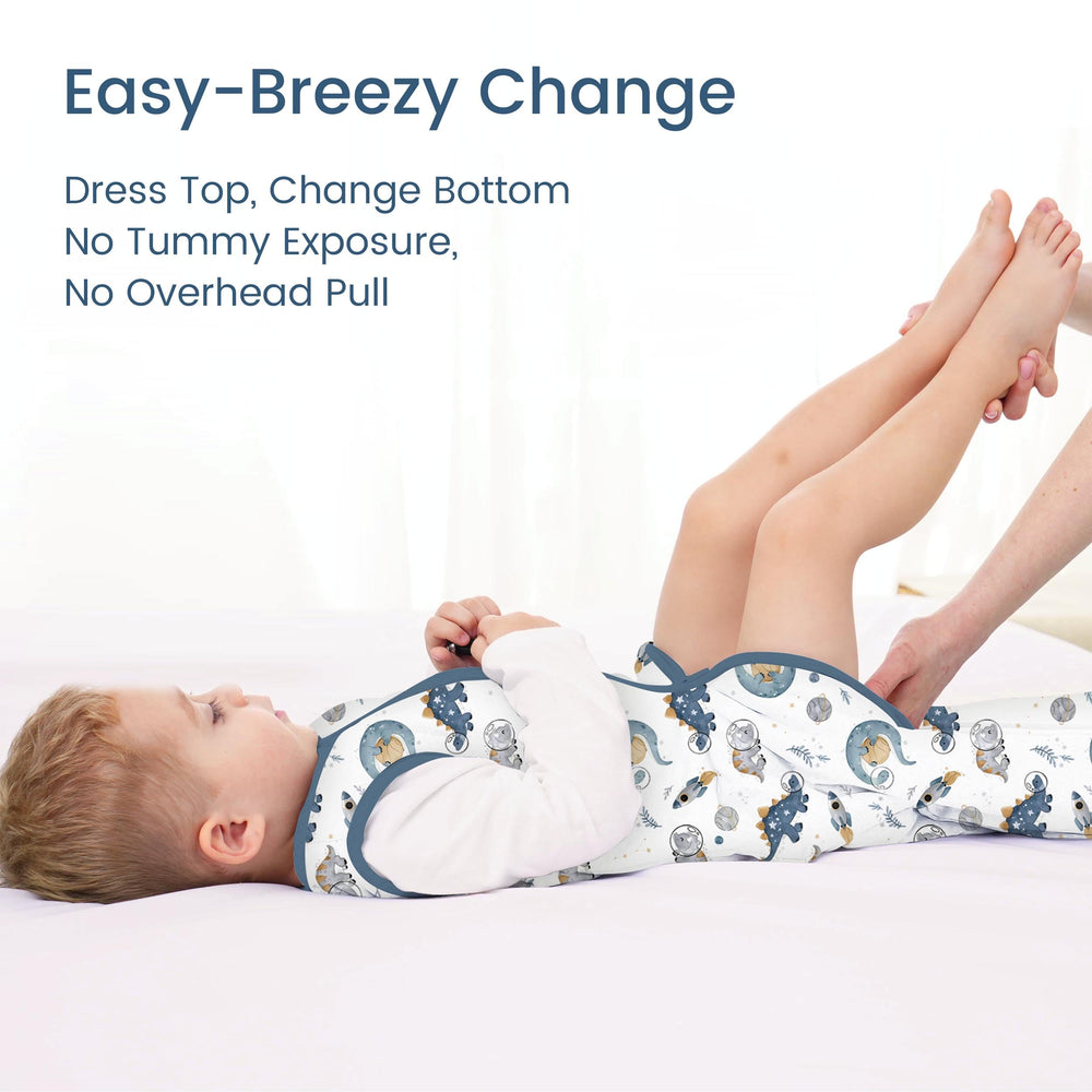 TOTBASIC sleep sack two-way zipper eases nighttime diaper changes.