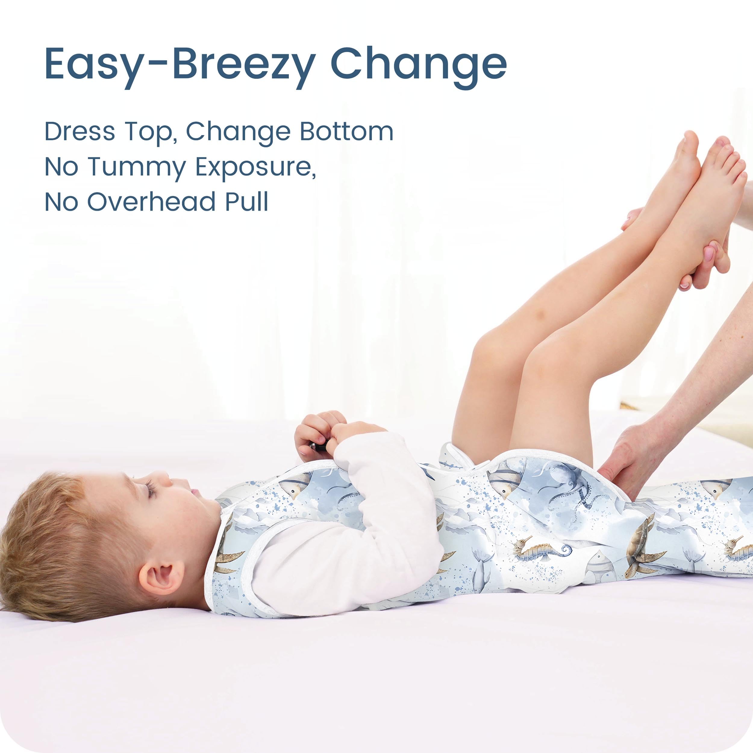 TOTBASIC two-way zipper close-up enabling easy diaper changes at night