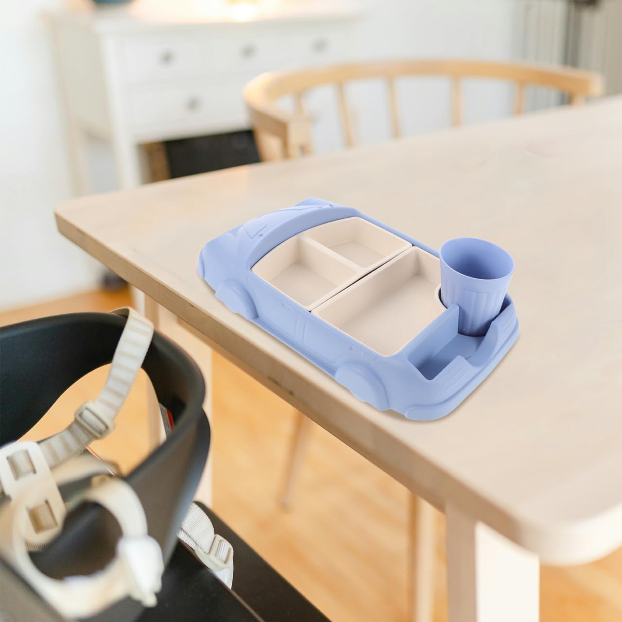 Totority safe-non-toxic kids-dining set prioritizes gentle materials for little eaters.