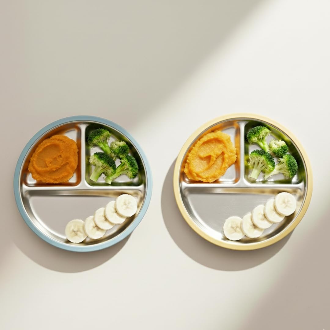 TOTS GROUND TinyBites Duo baby-blue plate facilitates self-feeding with stable suction