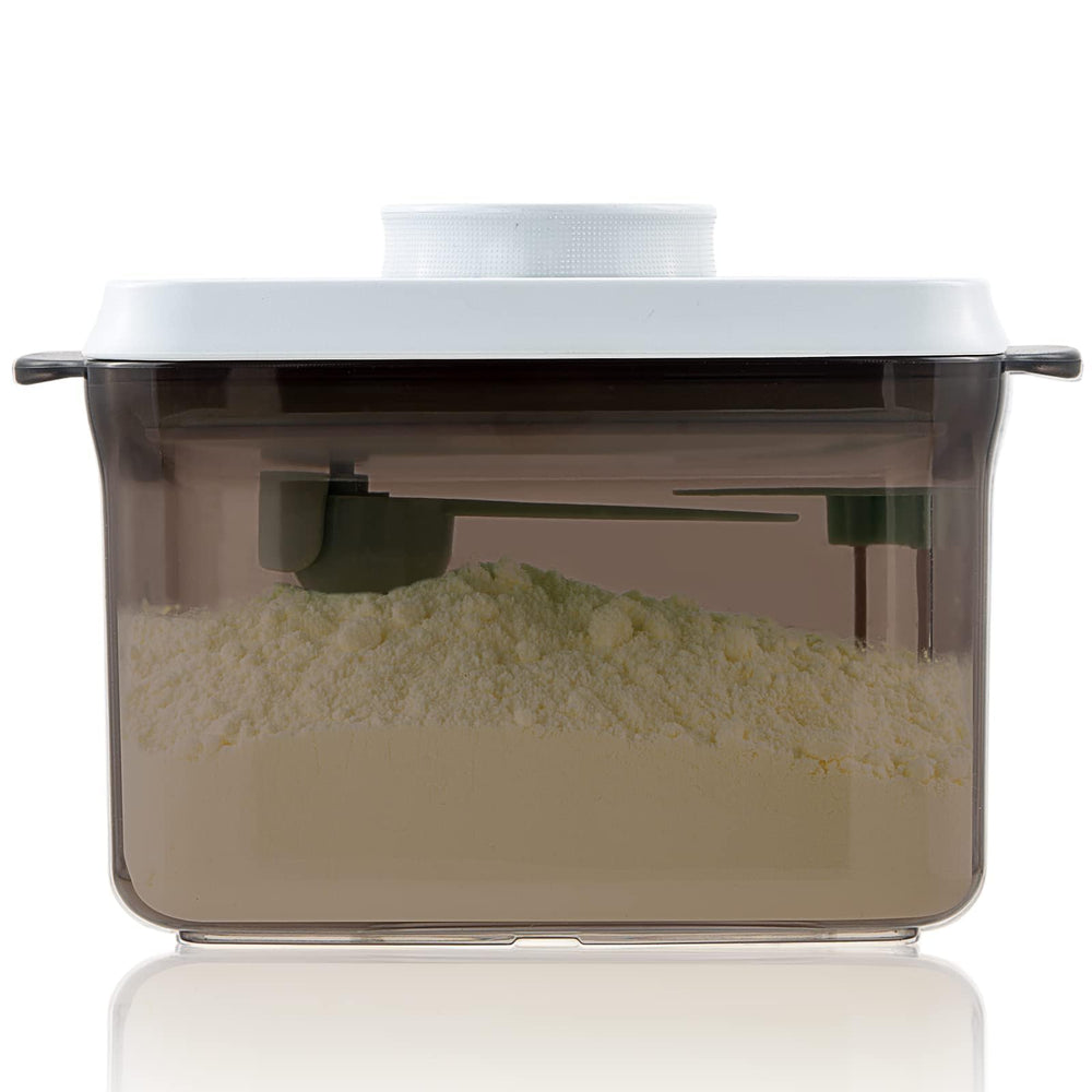 Tourdeus formula container with airtight lid for hygienic on-the-go storage.