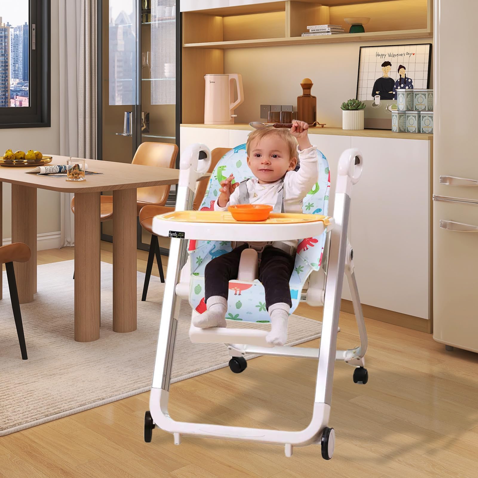 Toveival cushion with secure straps for quick installation.