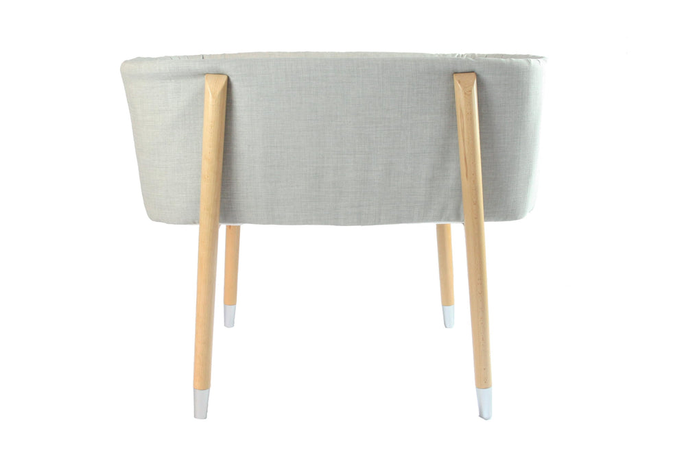 TruBliss Sova bassinet surface showing easy-clean fabrics and care-ready design.