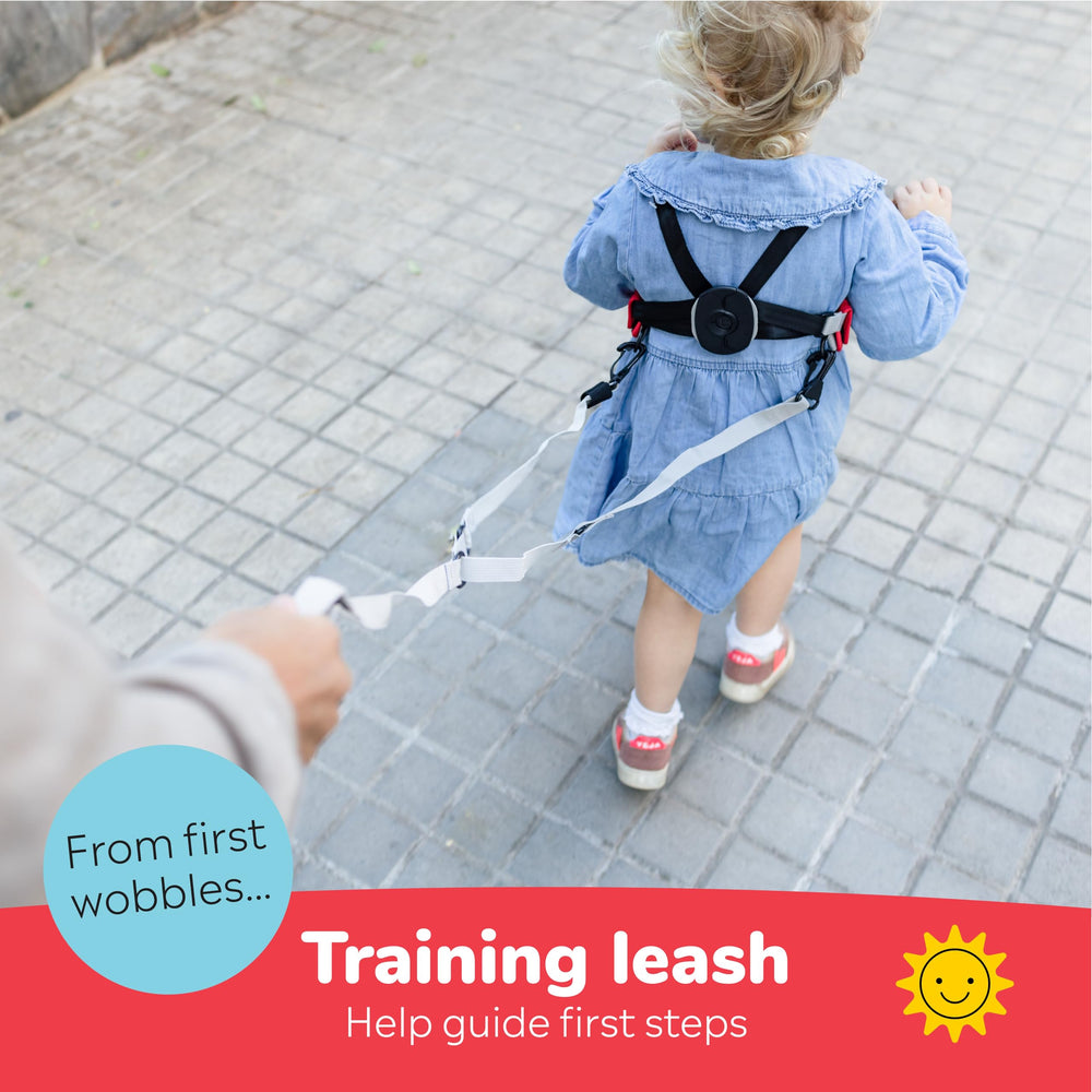 Trunki Felix Fox red Toddler Leash designed for comfortable wear during outings