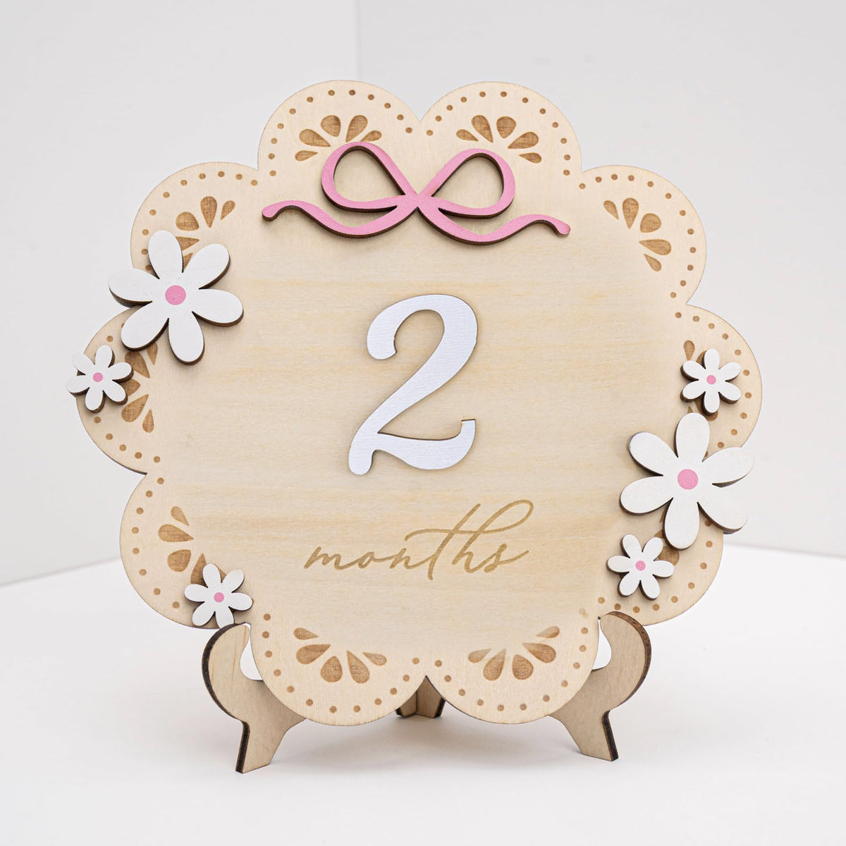 TTMerriwood baby monthly sign with floral design and pink bows for milestone portraits