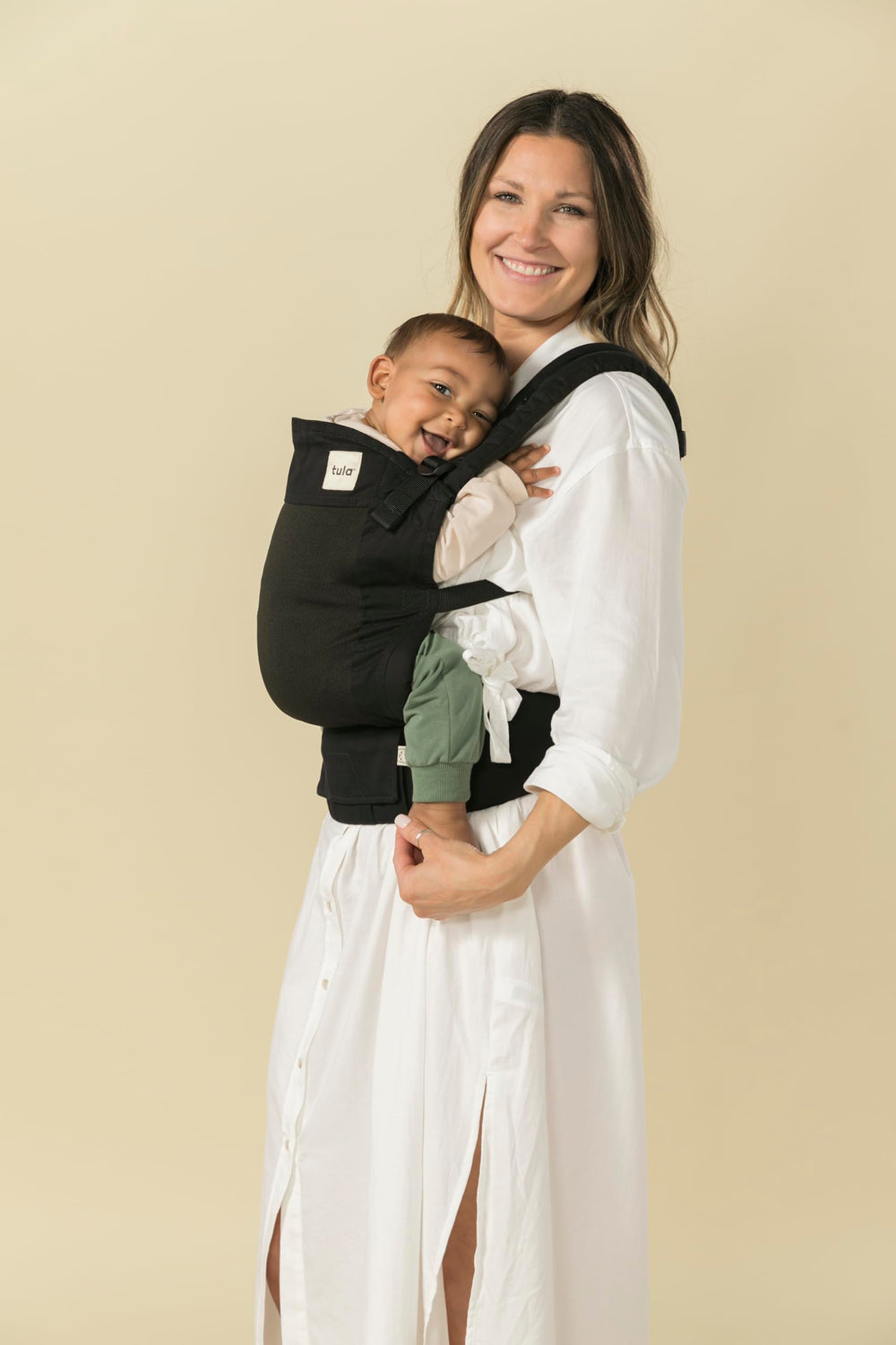 Tula Lite wearing on-the-go setup shows easy transitions between carry and walk.