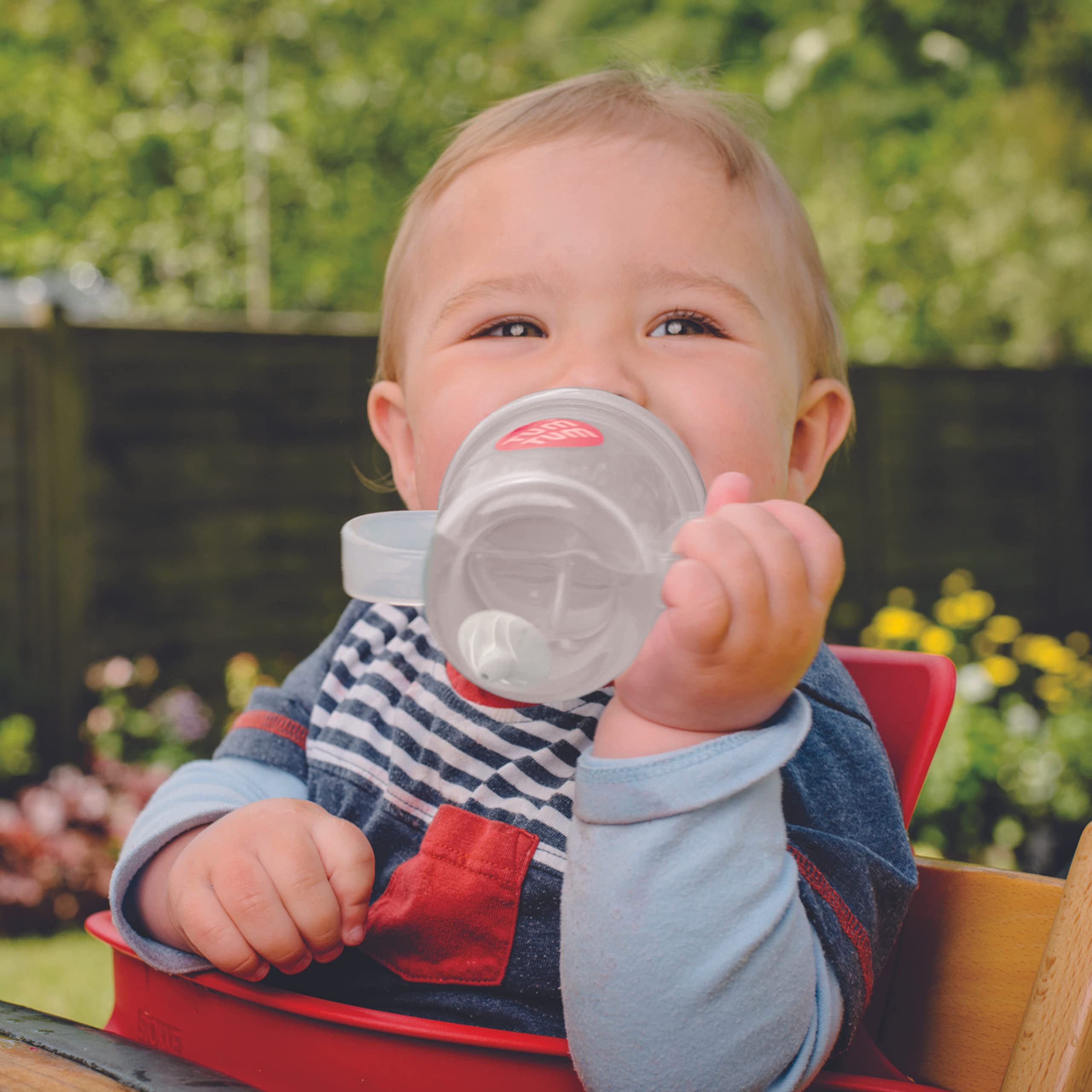 TUM TUM Tippy Up baby-led weaning use supports flexible feeding.
