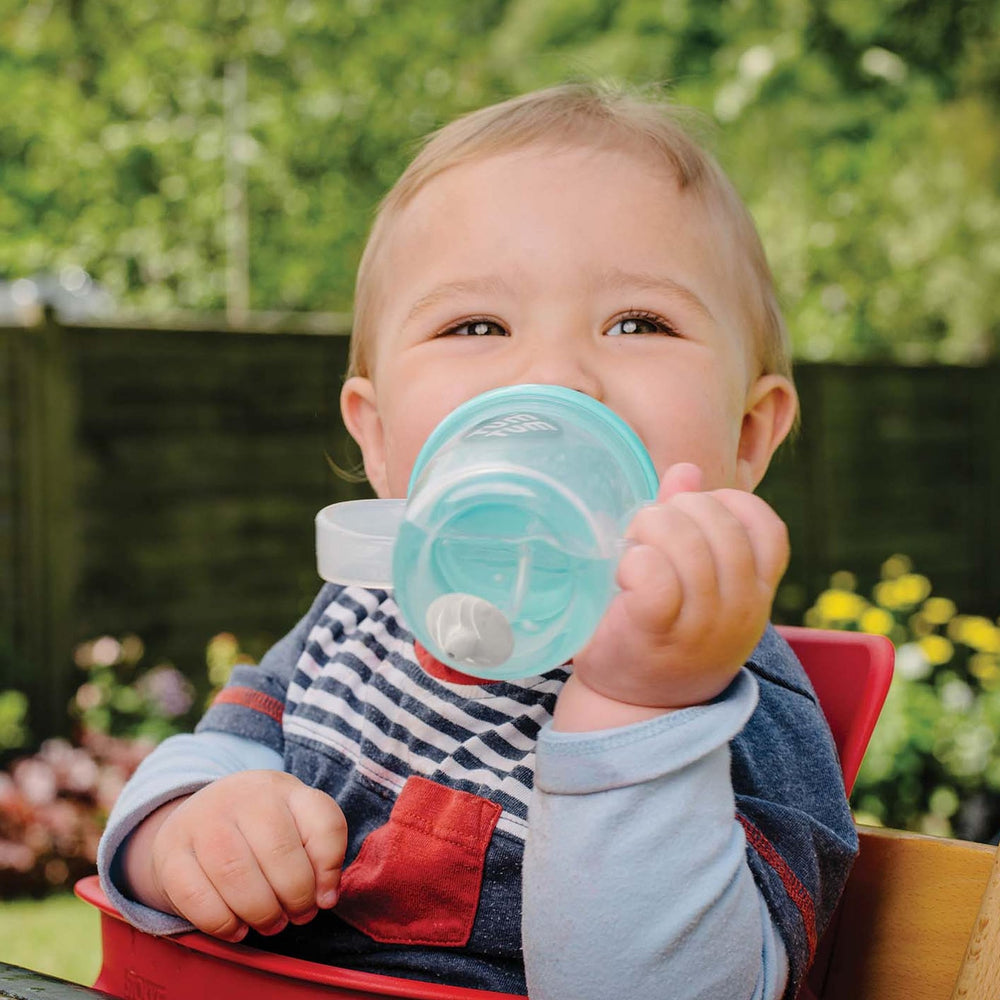 TUM TUM Tippy Up BPA-free materials ensure safe feeding