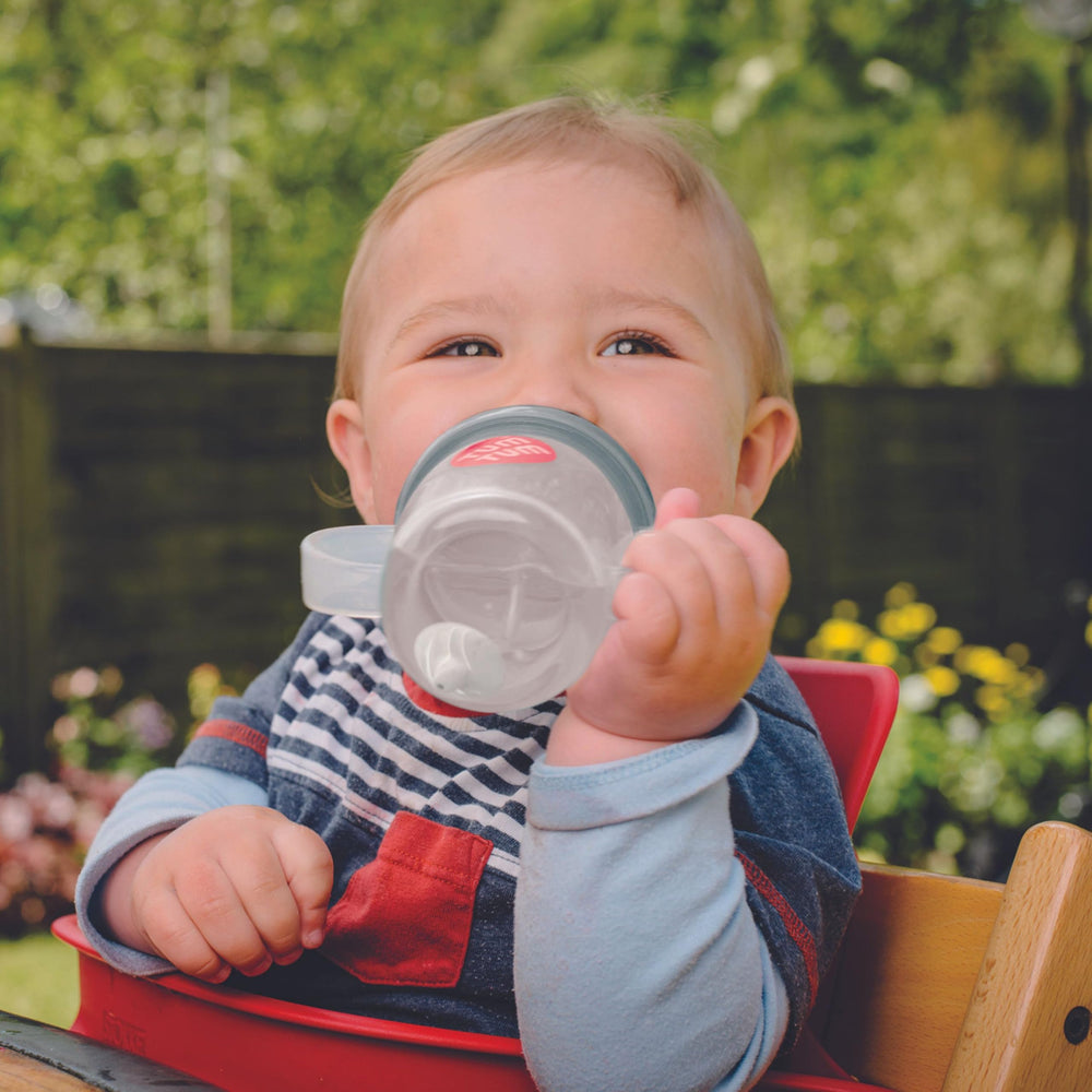 TUM TUM Tippy Up dishwasher-safe cup for easy cleaning.
