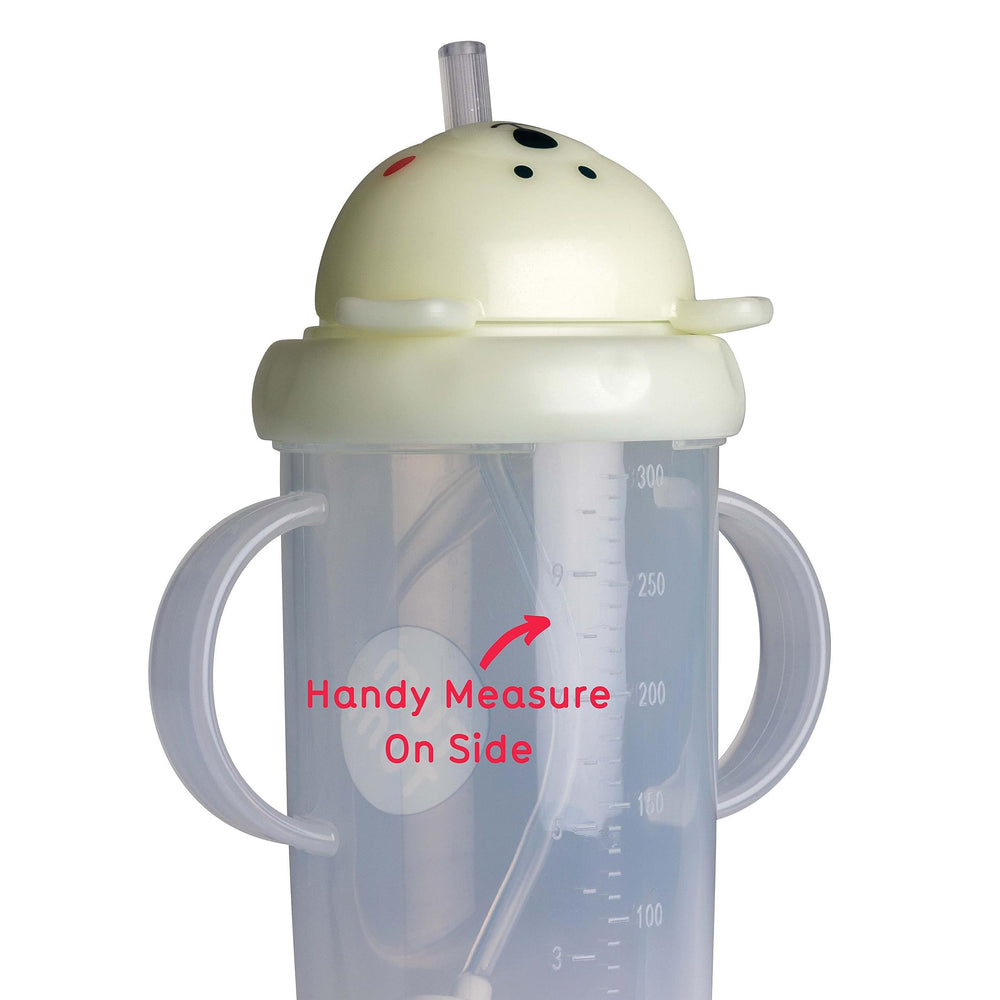TUM TUM Tippy Up leakproof flip-top lid keeps the cup tidy during travel.