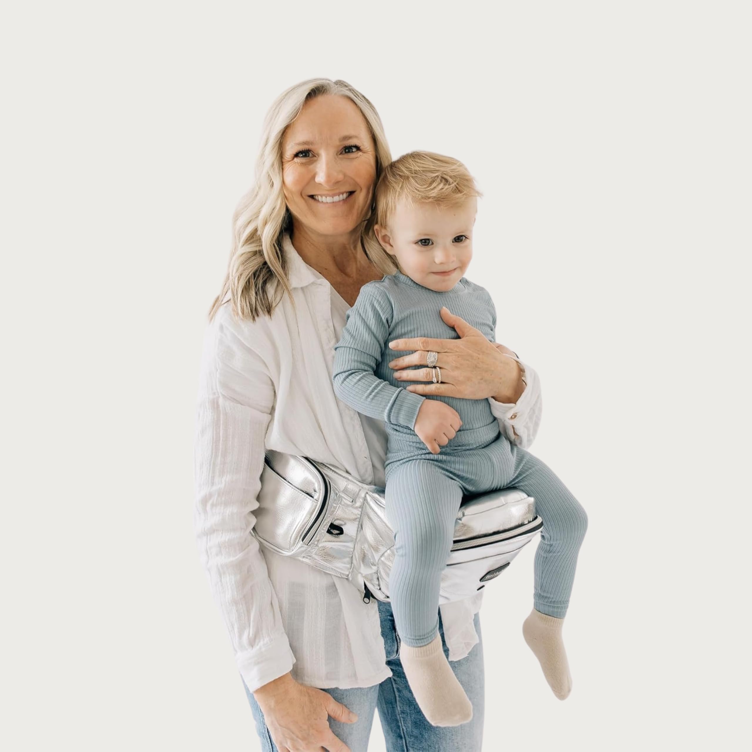 TushBaby nursing pillow feature supports comfortable feeding sessions on the go.