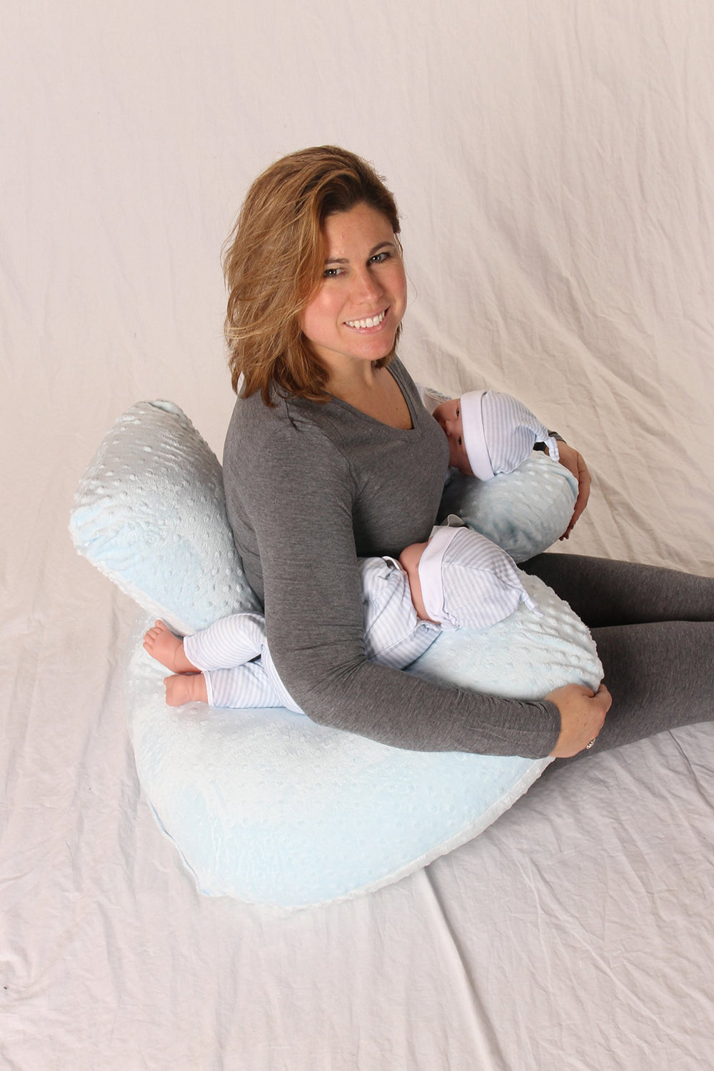 Twin Z Cover Blue on Twin Z Pillow demonstrates a seamless fit.
