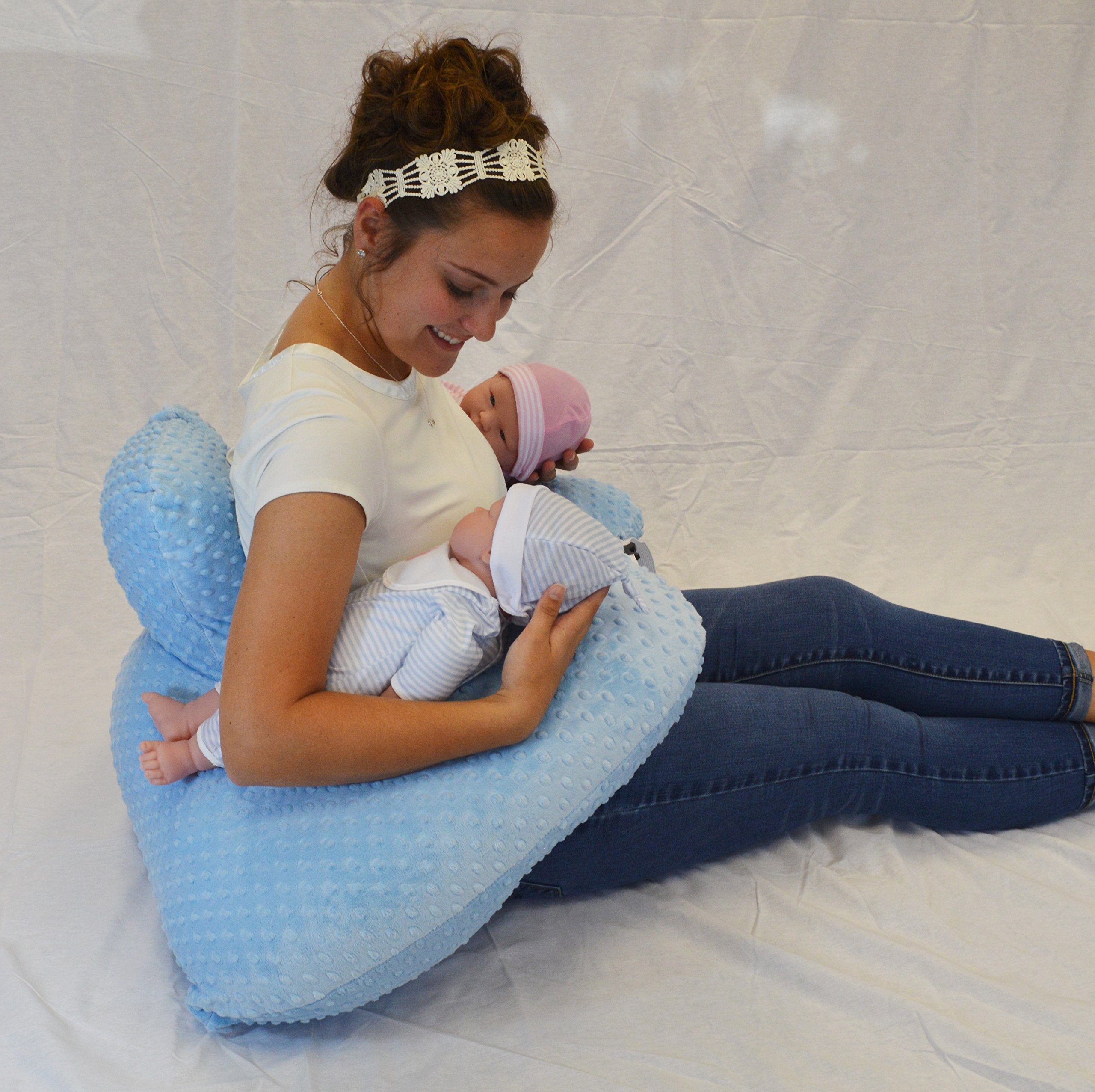 Twin Z Pillow Blue plus-size-friendly setup – accommodates diverse feeding needs.