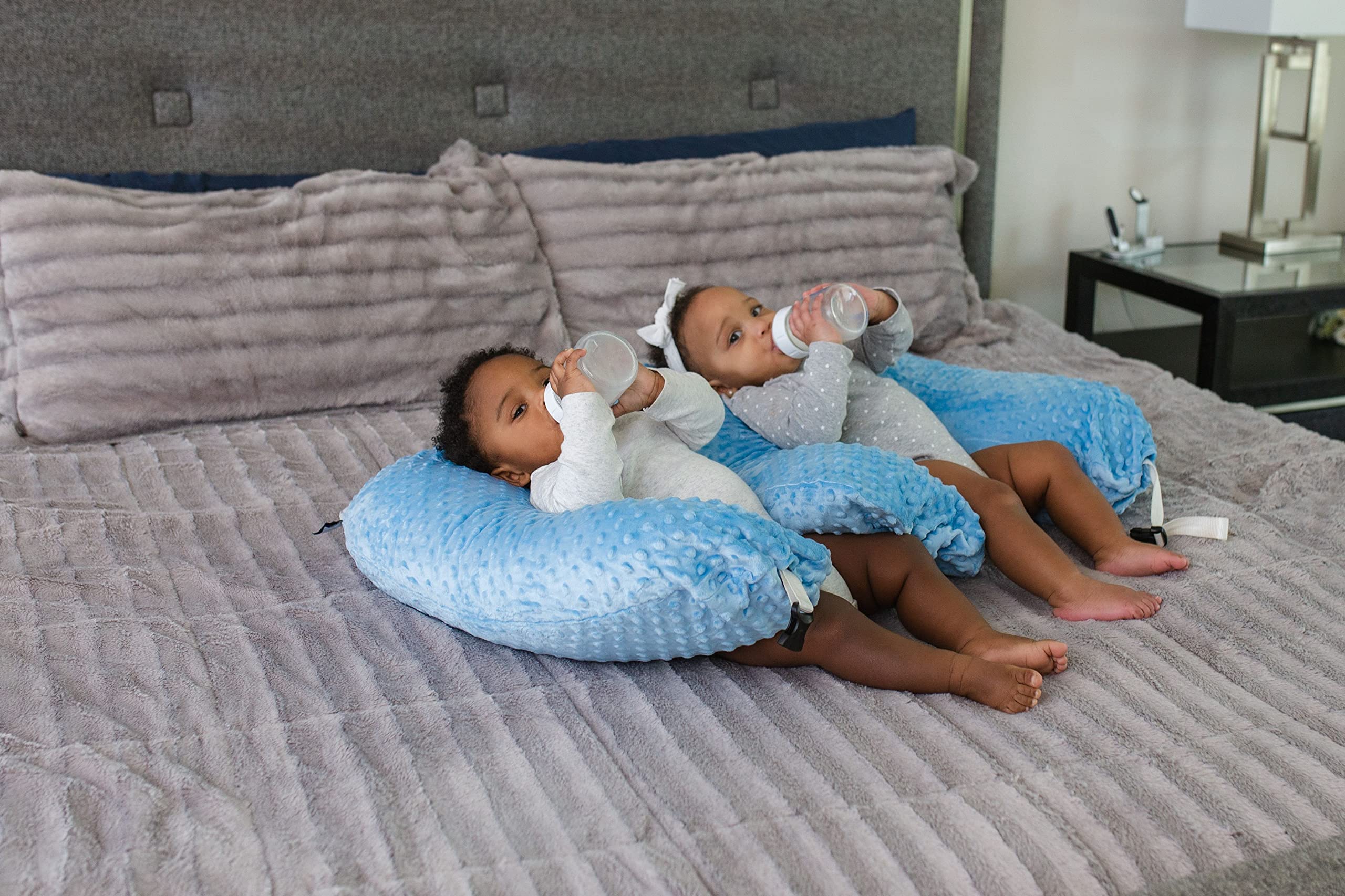 Twin Z Pillow Navy pregnancy-support benefits offer extra comfort during later stages
