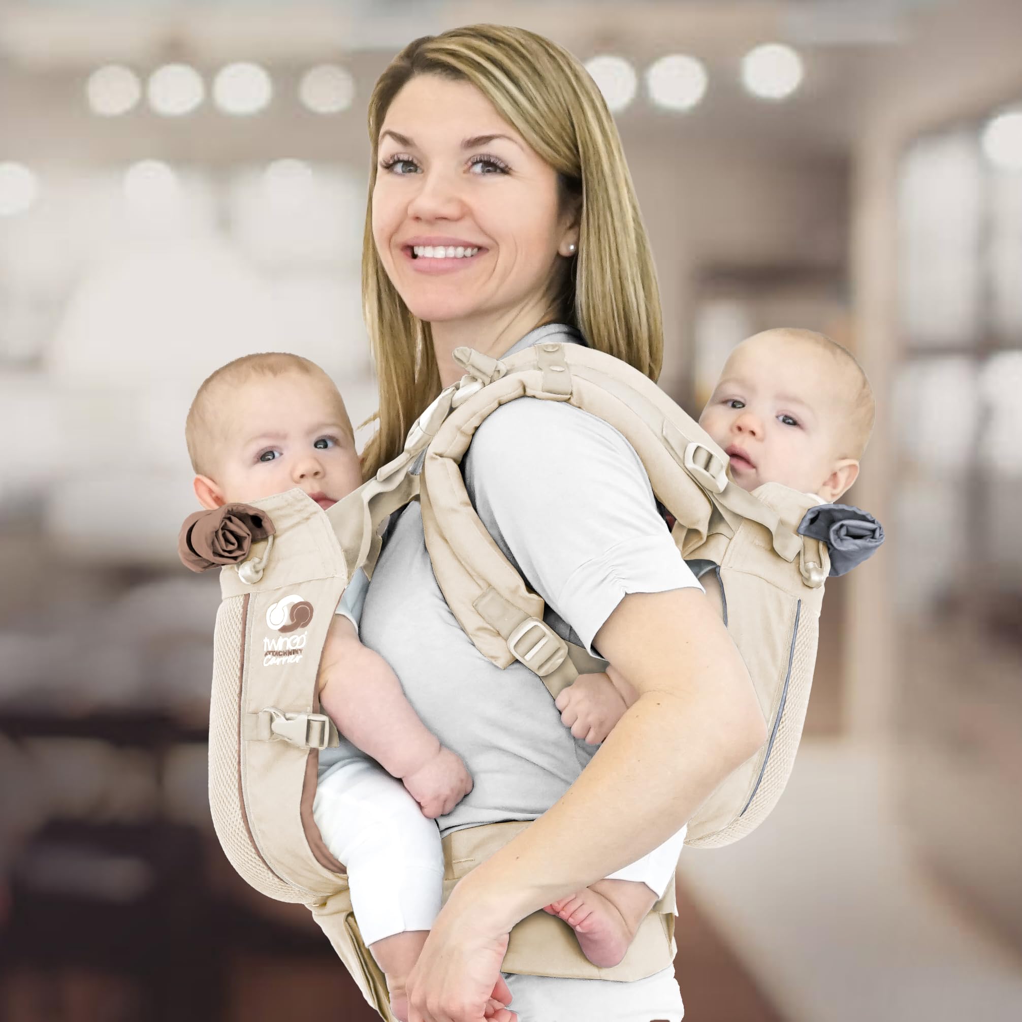 TwinGo Air Model two-babies division enables two adults to carry independently.