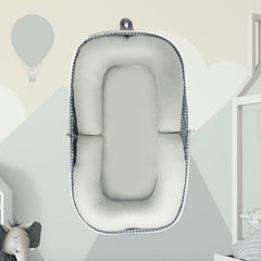 UGRASEA baby-lounger travel-setup shows easy packing for trips