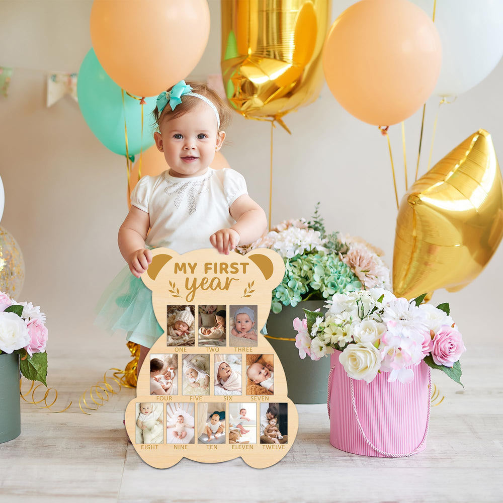 UIBOVA Bear photo board with hooks and rope for easy hanging