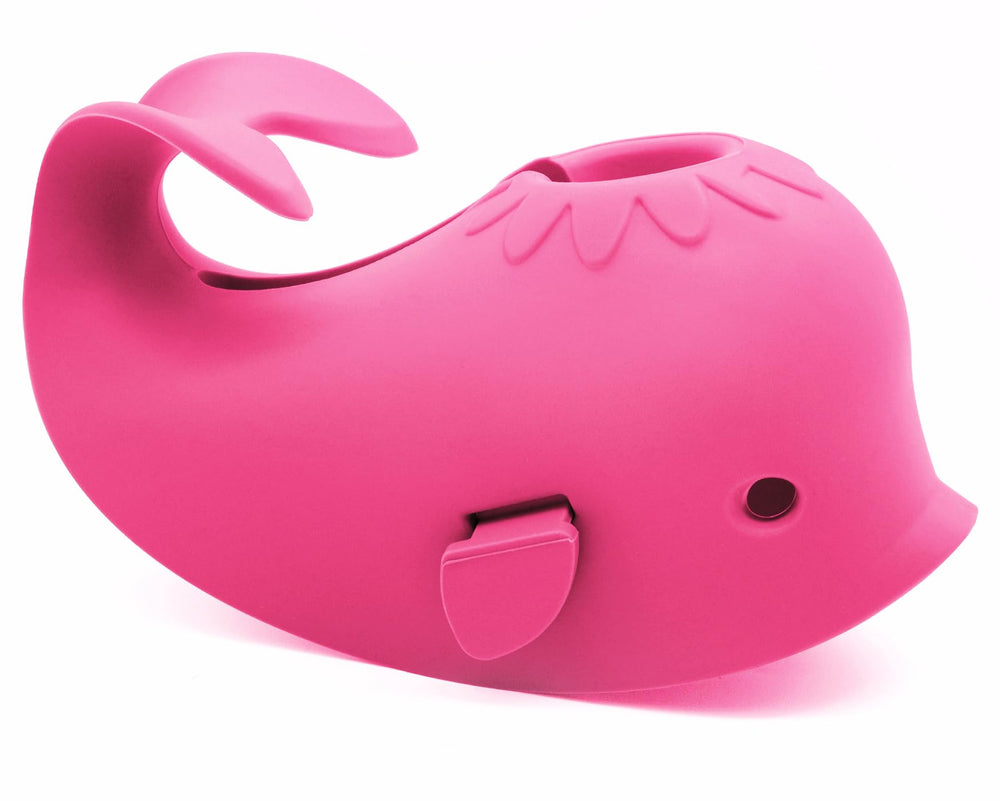 UMUACCAN baby faucet cover with whale design protects from bumps during bath.