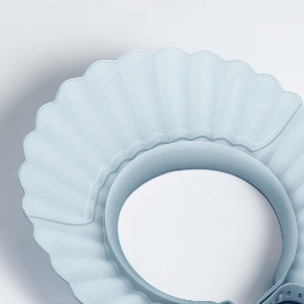 UMUACCAN ergonomic design keeps water out with cute look.