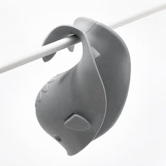 UMUACCAN grey whale décor makes bath time more engaging for babies.