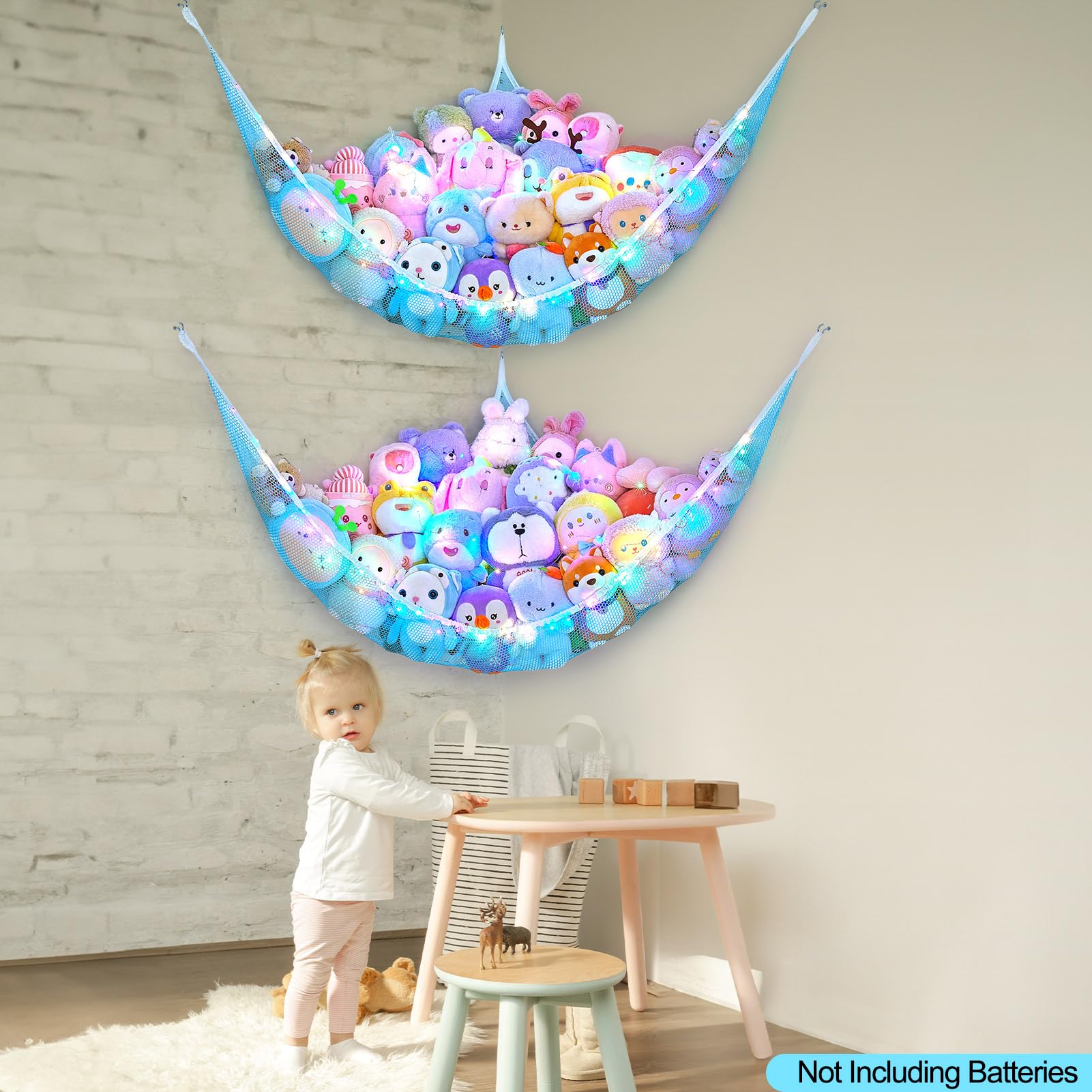 Unicorn Castle LED-light hammock in blue creates a cozy playroom ambience.