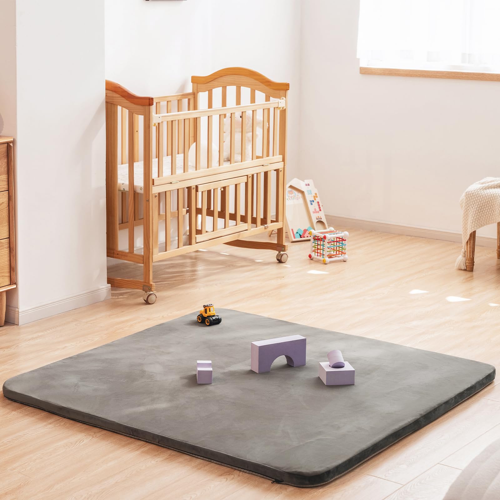 Uniency baby play mat packaging and foam expansion after unboxing.