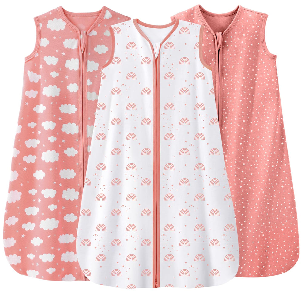 Unnivoll sleep sack with sky-pattern fabric offers cozy comfort for naps.