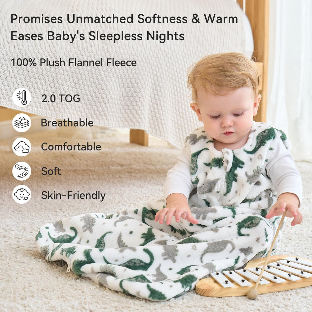 Unnivoll fleece sleep sack gray dinosaur, zipper close-up, smooth 2-way zipper for easy nighttime changes.