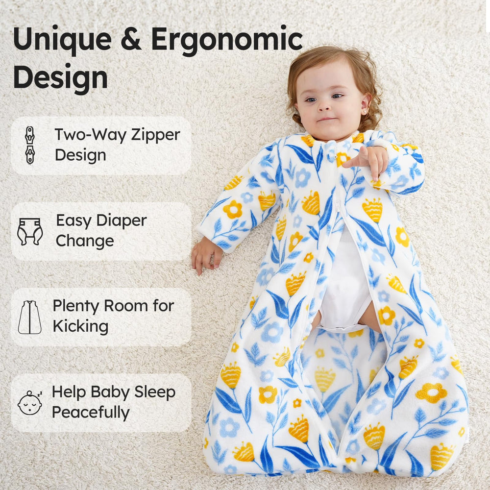 Close-up interior fleece lining from Unnivoll sleep sack for warm comfort