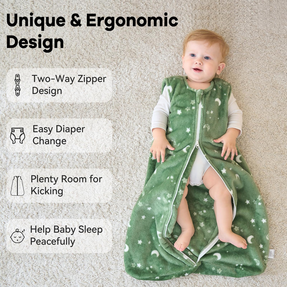 Unnivoll fleece sleep sack worn by infant for warm, secure sleep.
