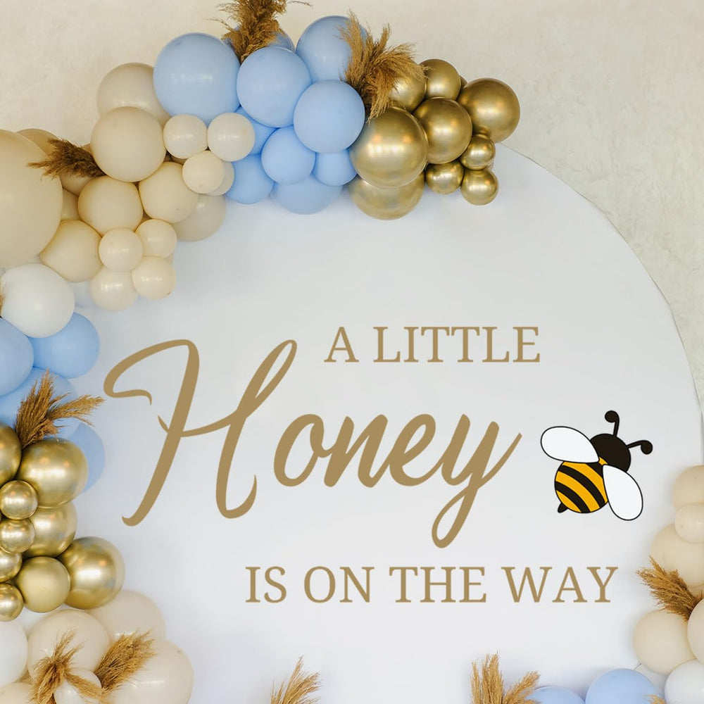 Unonede baby shower decal in living room creates warm ambiance and photo-worthy moments