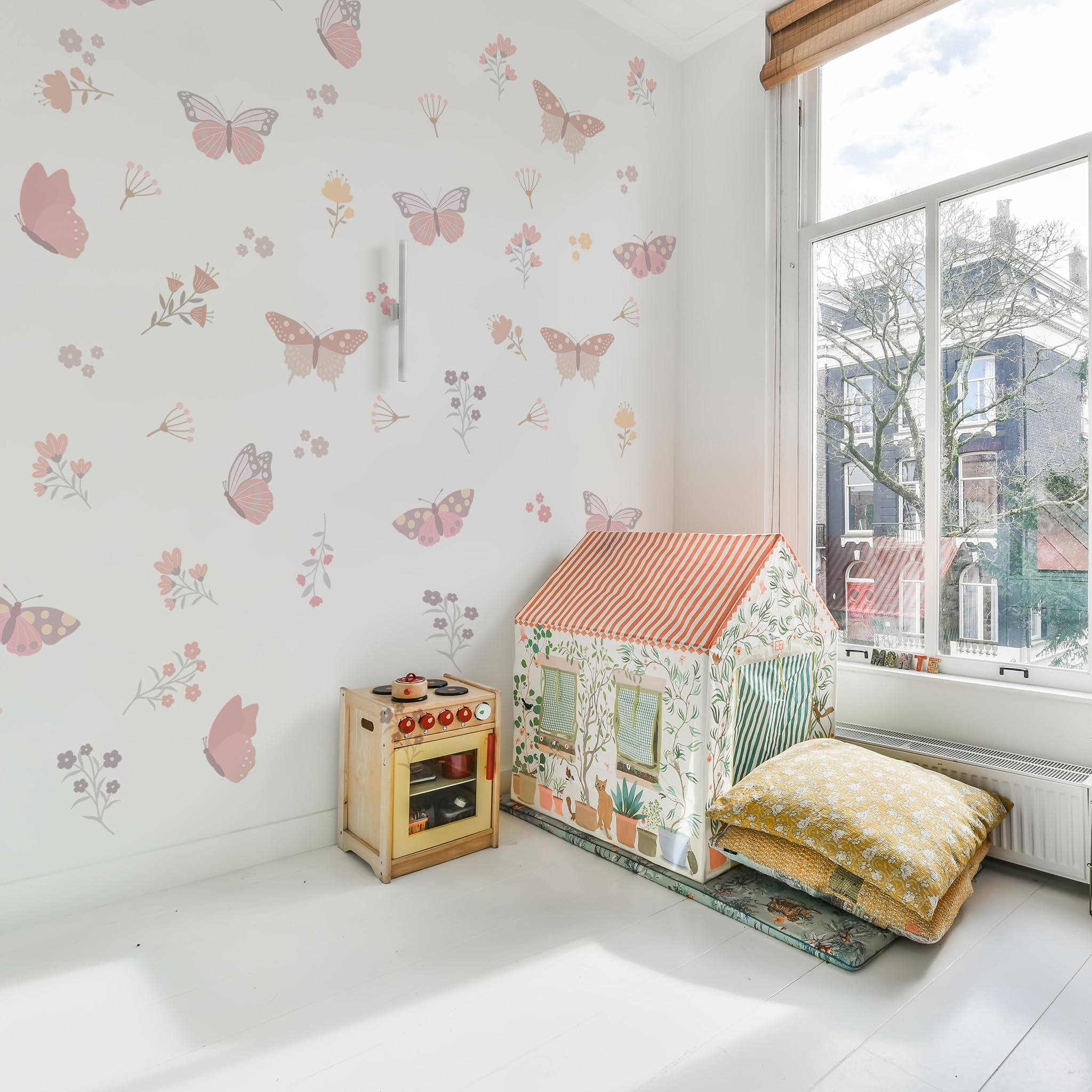 Unonede colorful butterfly-flower decors inspire imagination and focus