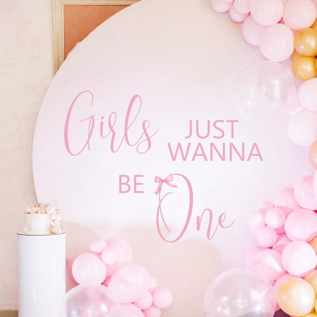 Unonede 1st birthday decor that photographs well for vivid memories.