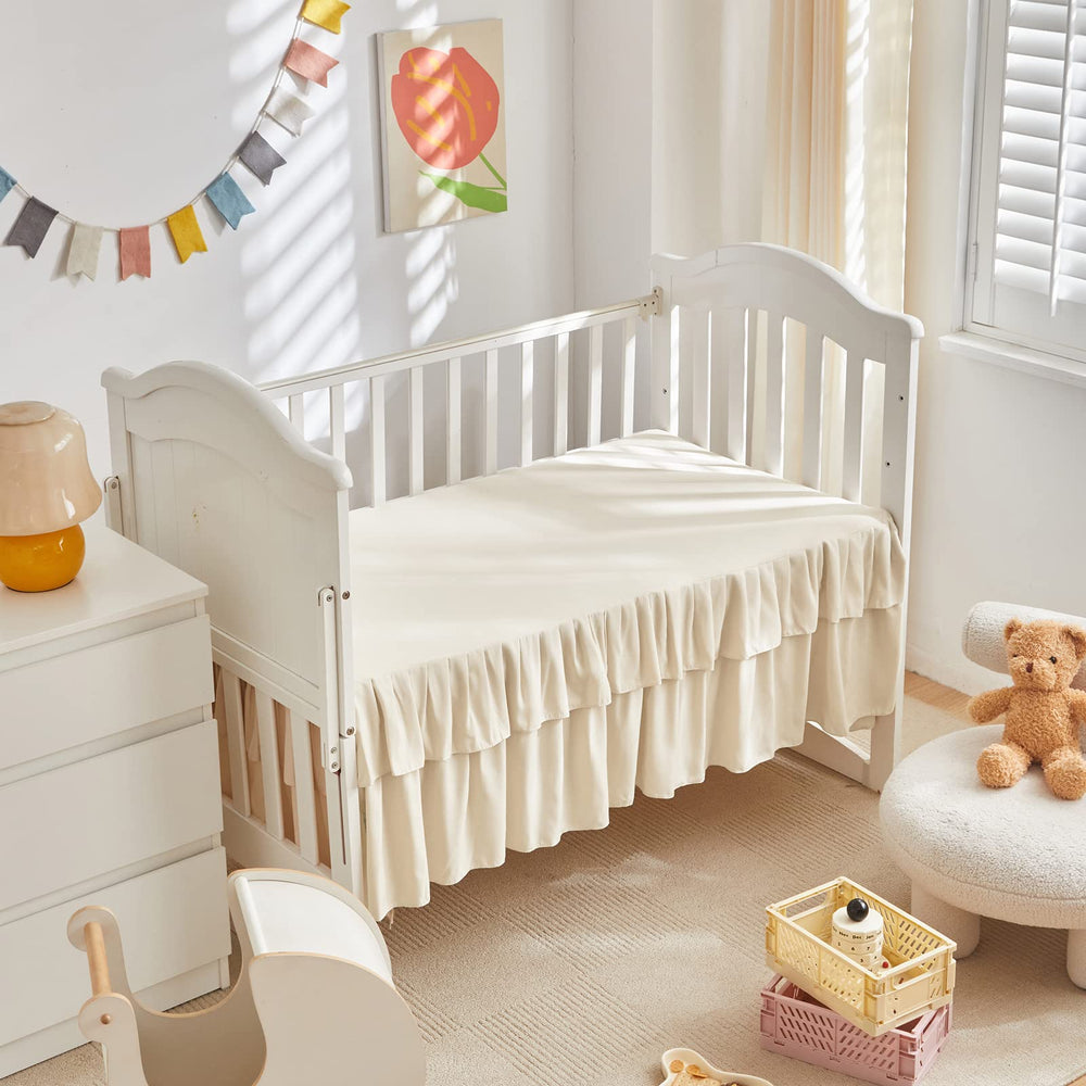 UOZZI Bedding Comforter microfiber texture highlights soft, durable all-season warmth.