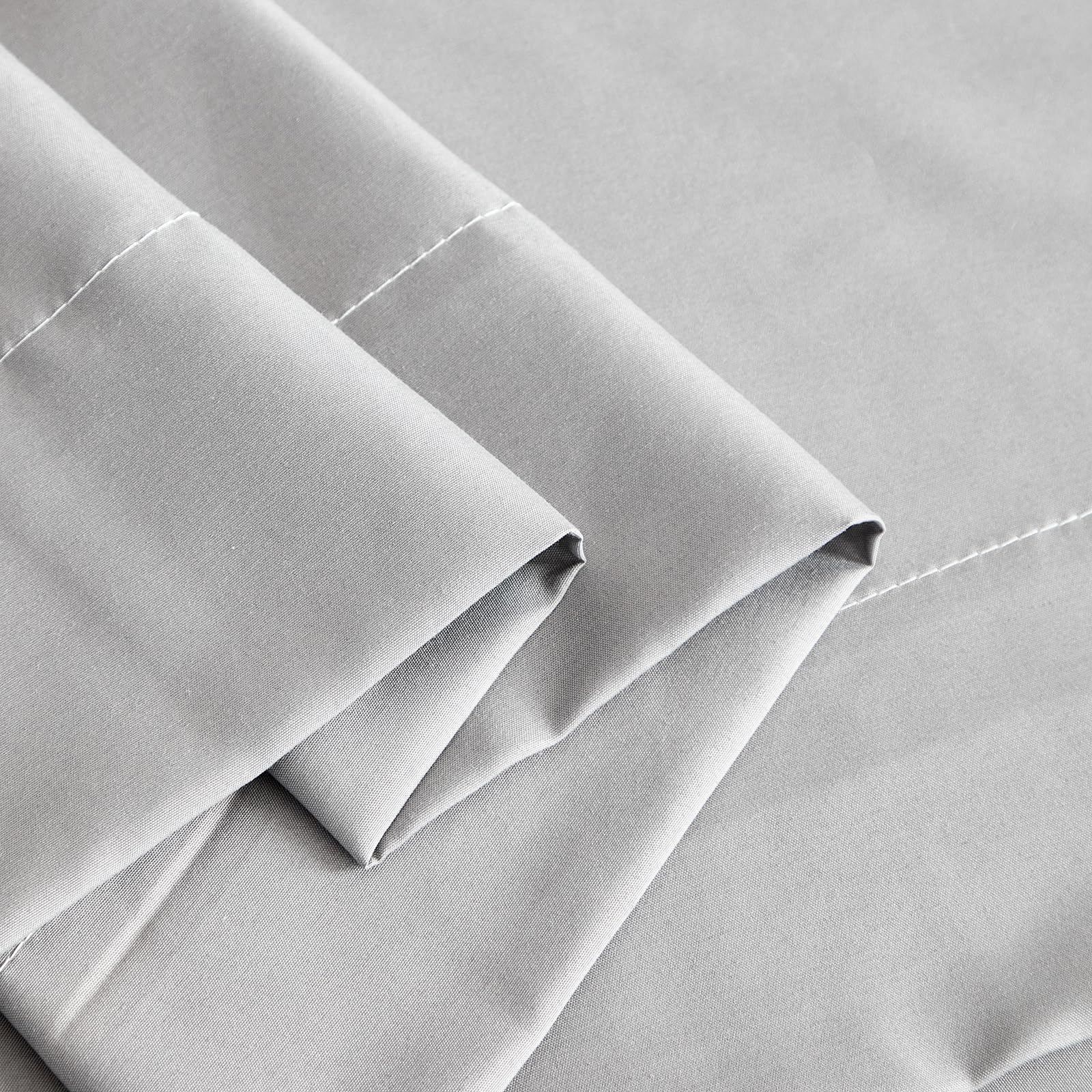 UOZZI BEDDING machine-washable care simplifies laundry routines