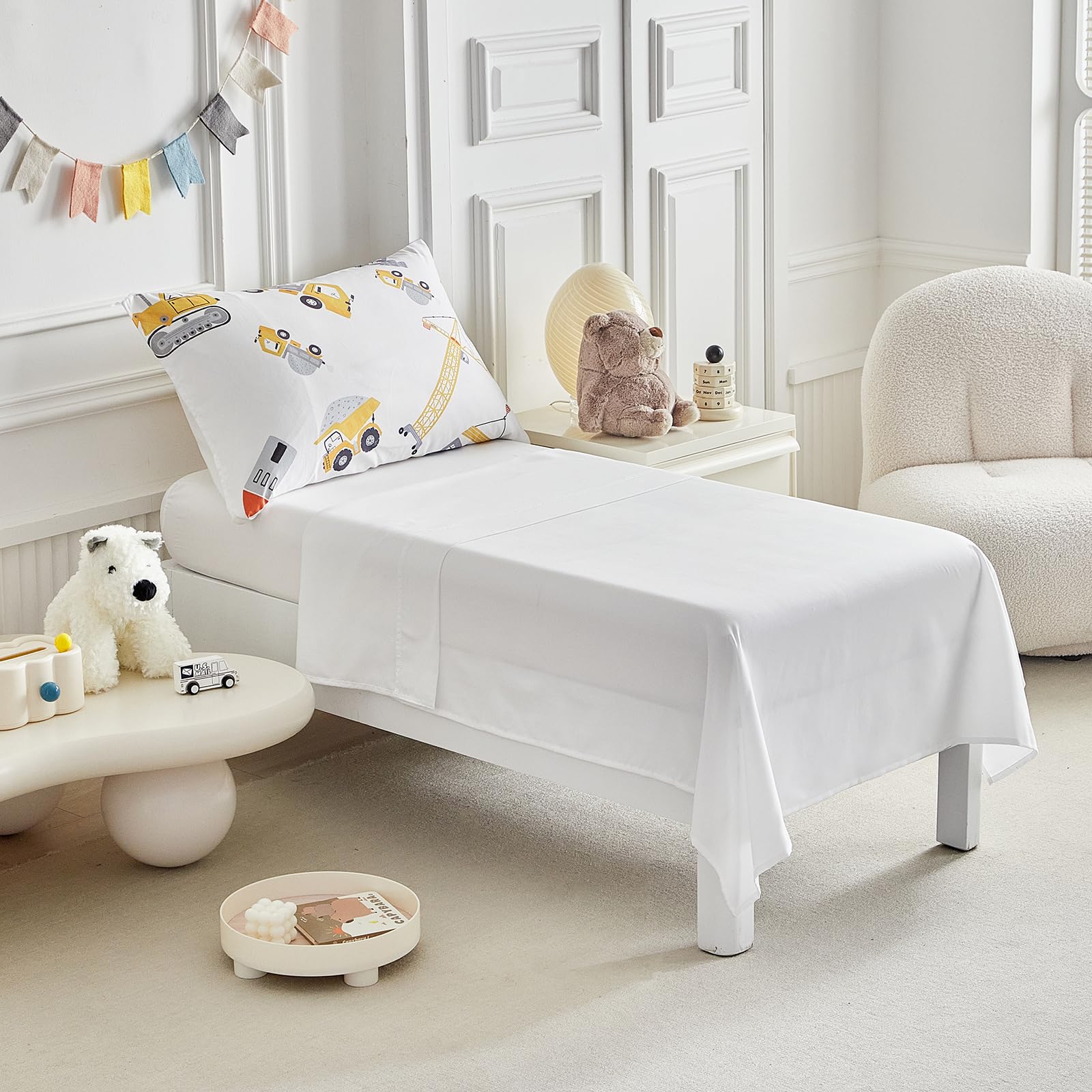 UOZZI BEDDING microfiber fabric delivers easy care and soft touch.