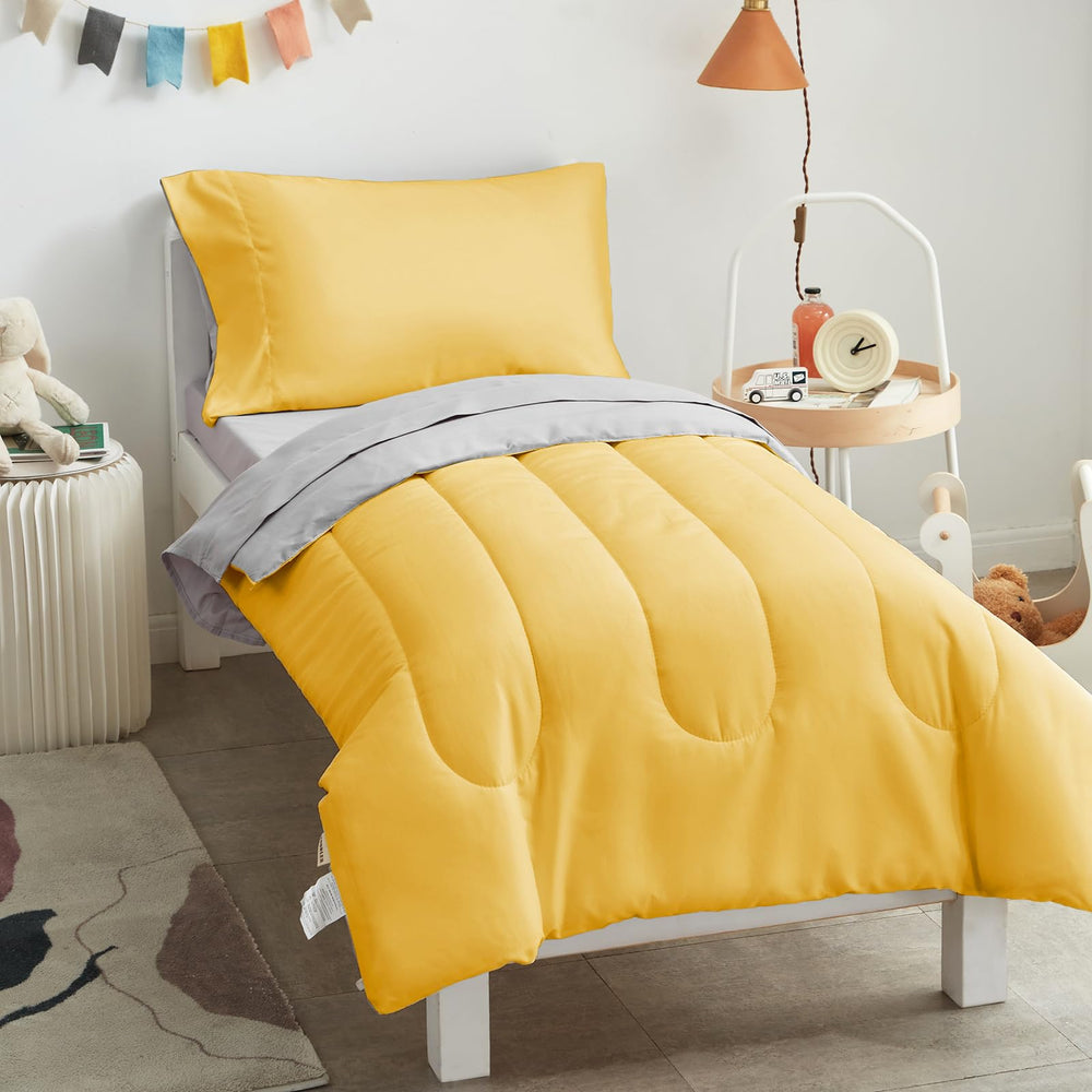 UOZZI BEDDING packaging shows gift-ready four-piece set.