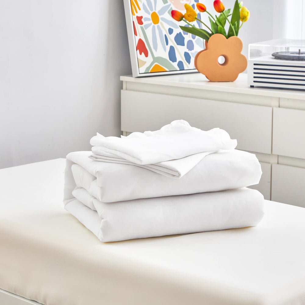 UOZZI Bedding packaging shown as travel-friendly and convenient