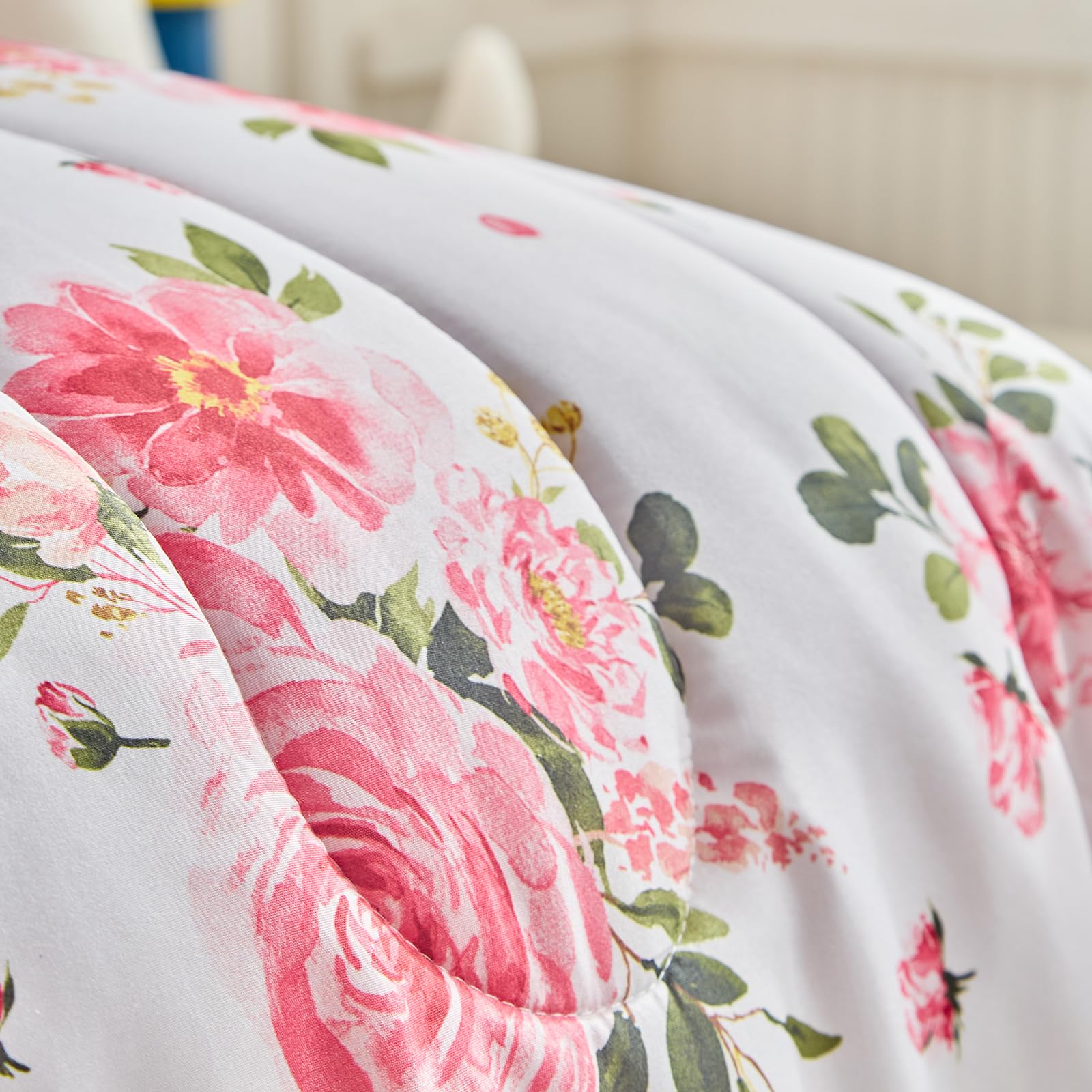 UOZZI BEDDING pink sheet close-up showing breathable microfiber feel