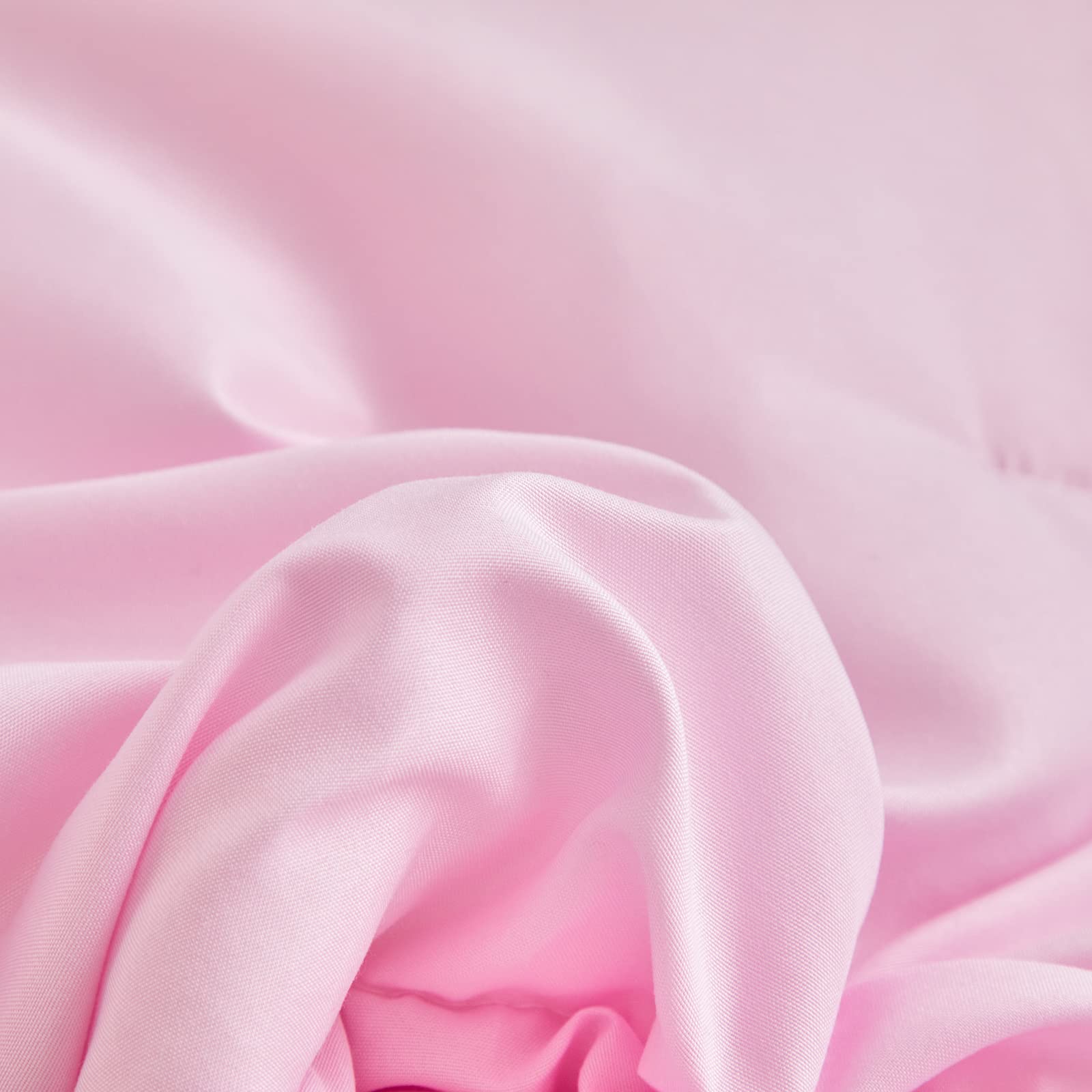 UOZZI BEDDING fitted sheet 28x52 with 8-inch pocket secures sheets.