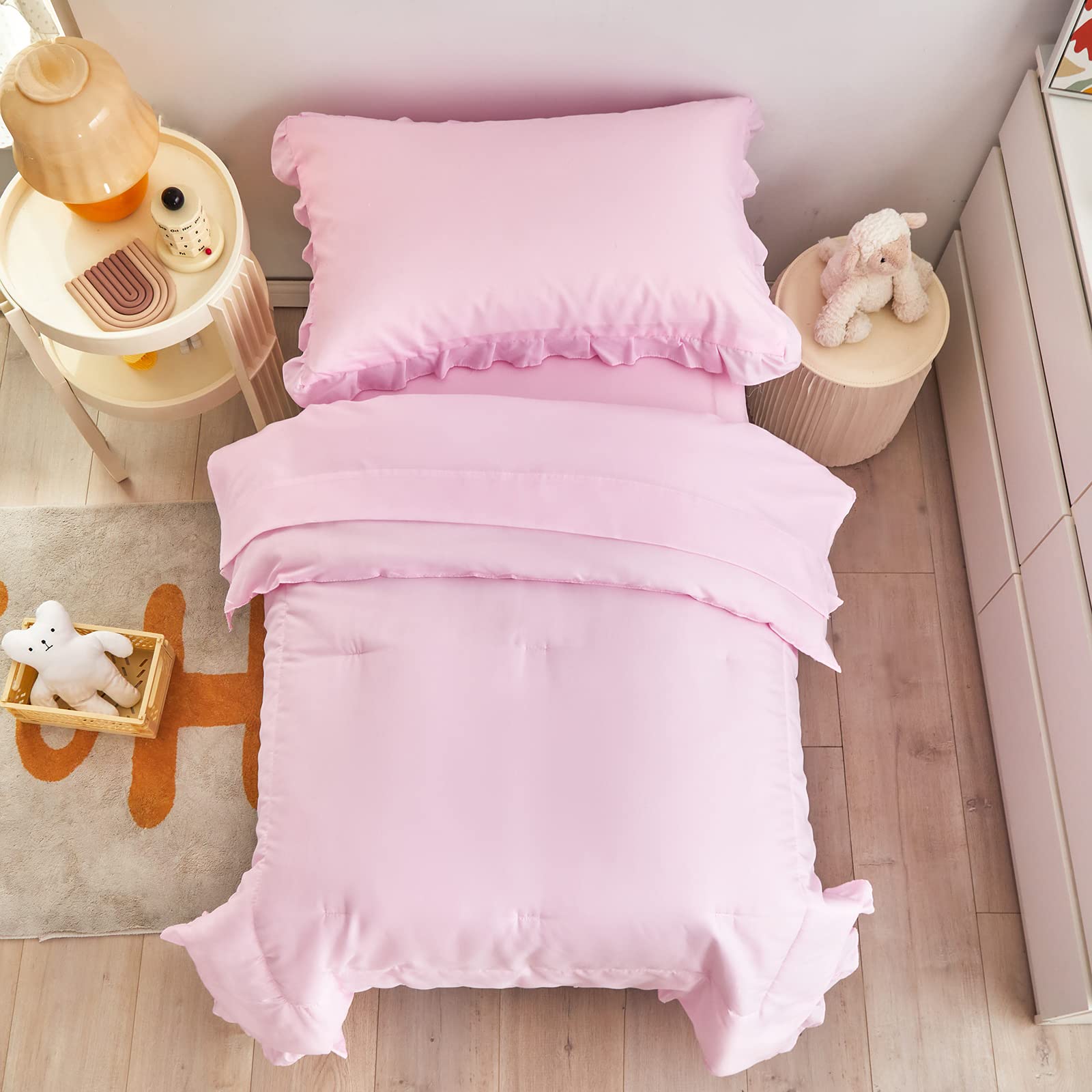 UOZZI BEDDING flat sheet 45x60 shows standard toddler bed fit.