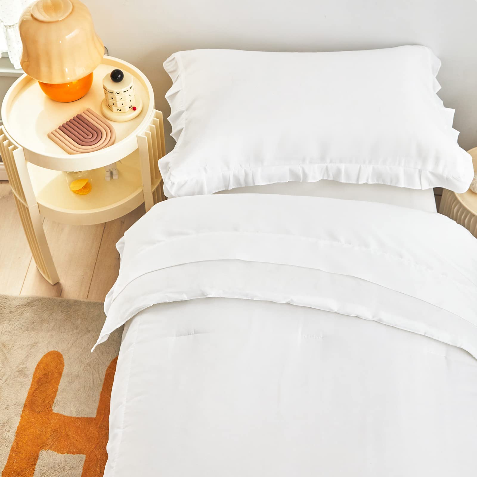 UOZZI Bedding pillowcase close-up reveals fringe detail and smooth finish