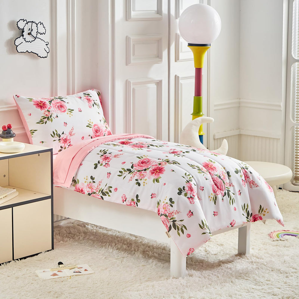 UOZZI BEDDING rose pattern detail on the comforter for child-friendly decor