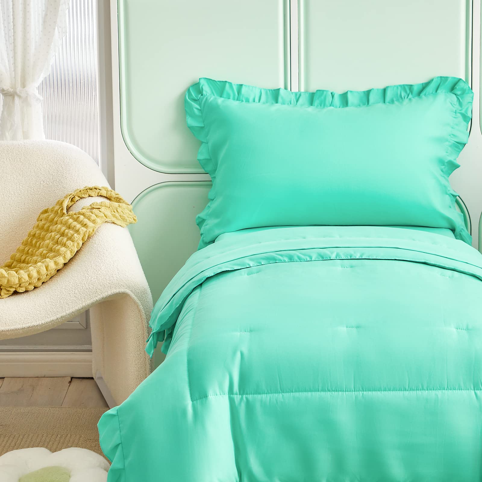 UOZZI BEDDING teal blue flat sheet provides breathable microfiber for comfort and easy care