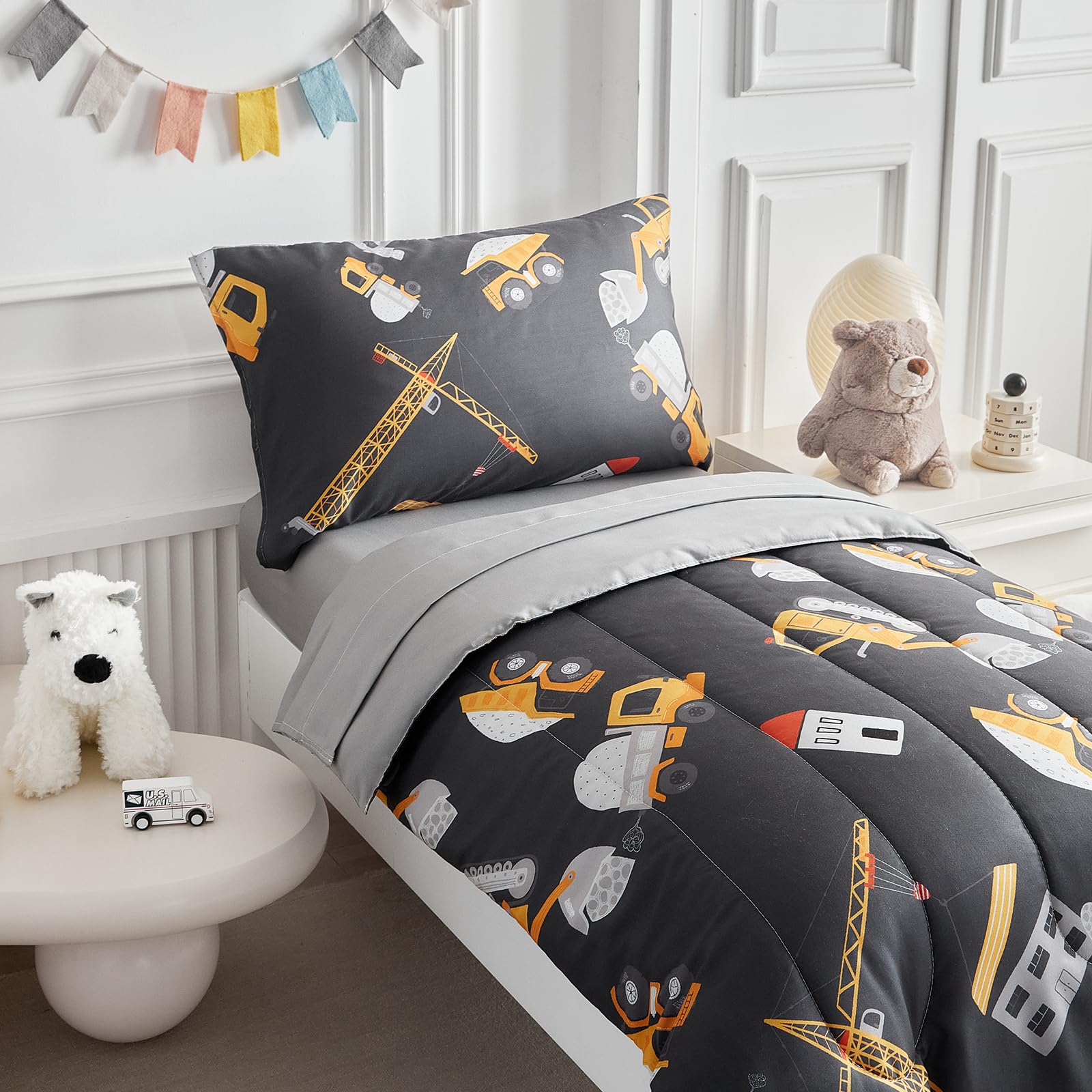 UOZZI BEDDING toddler bed sheets offer a snug fit