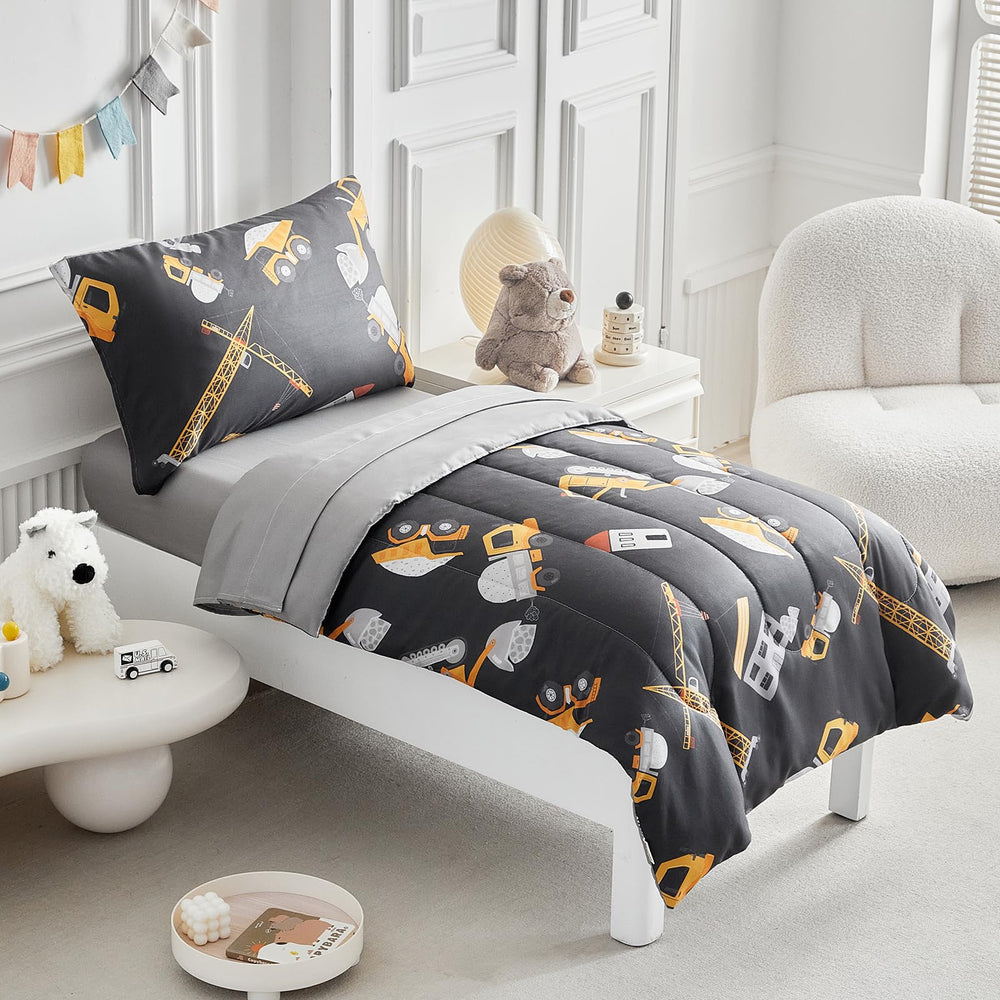 UOZZI BEDDING yellow-gray colorway for a vibrant yet soothing boys' room